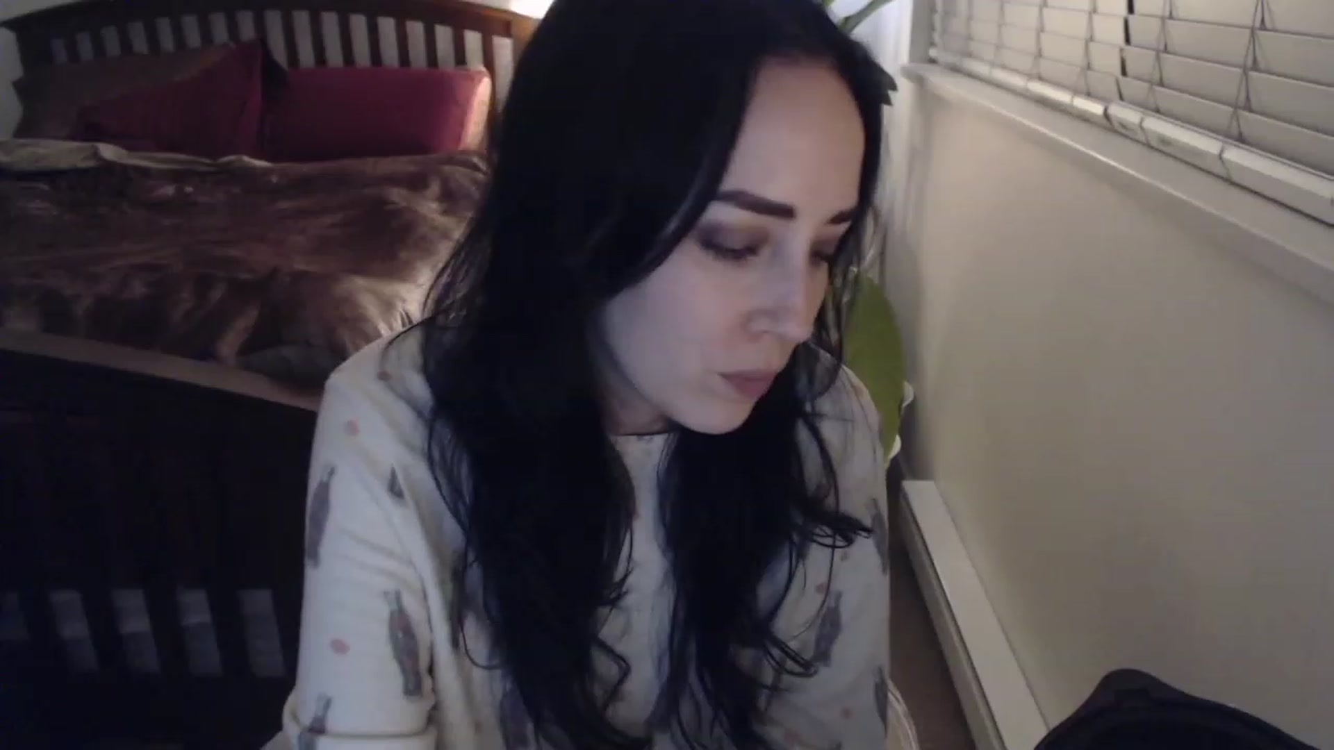 Gallery image thumbnail from AAAAAGHHHHHHH's myfreecams stream on, 01/29/2023, 05:40 image 19 of 20