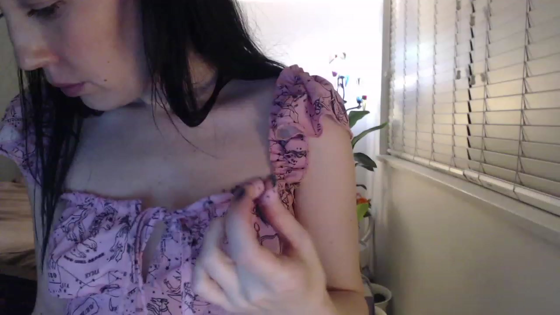 Gallery image thumbnail from AAAAAGHHHHHHH's myfreecams stream on, 02/16/2023, 05:25 image 16 of 20