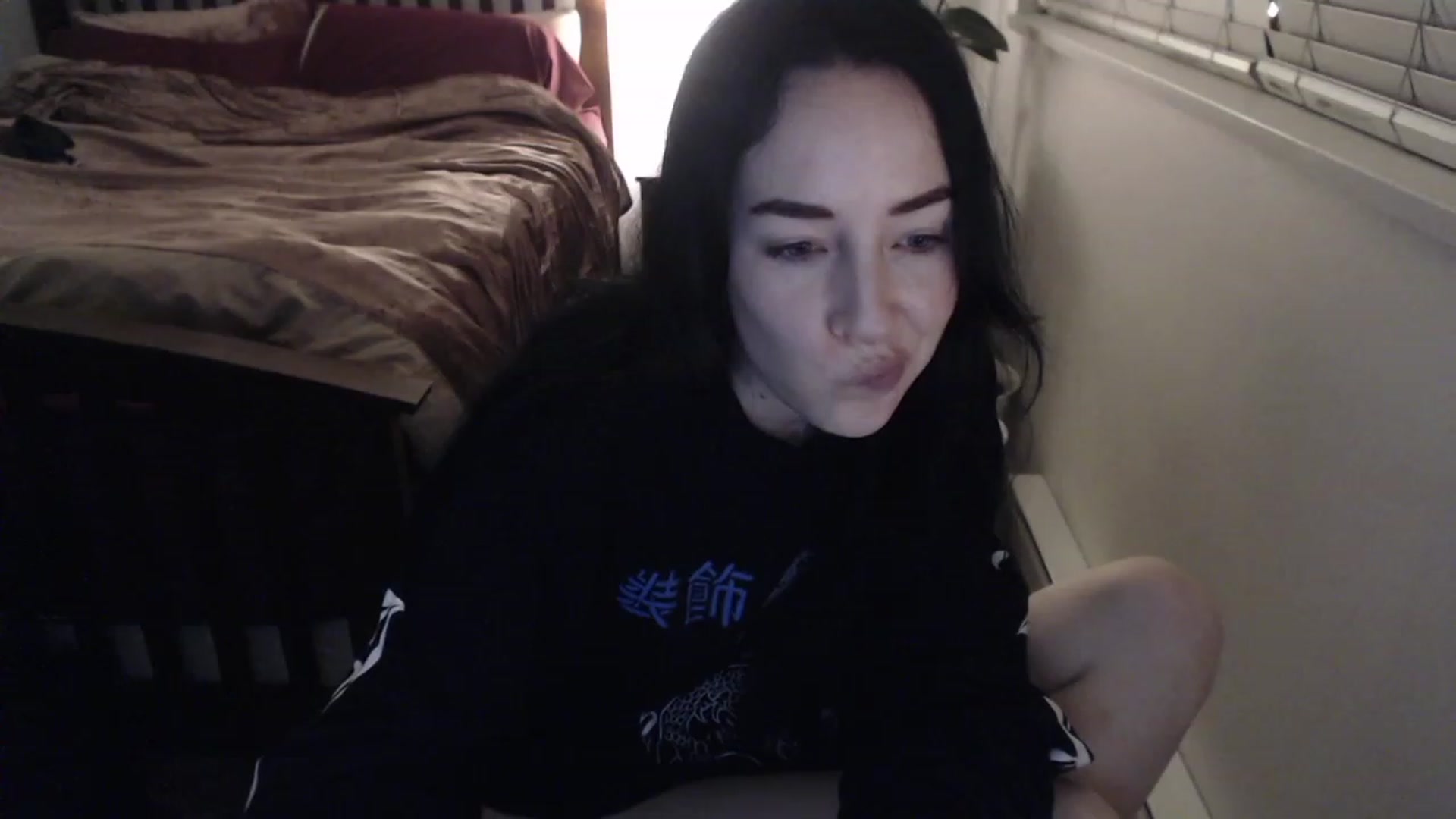 Gallery image thumbnail from AAAAAGHHHHHHH's myfreecams stream on, 02/17/2023, 04:50 image 8 of 20