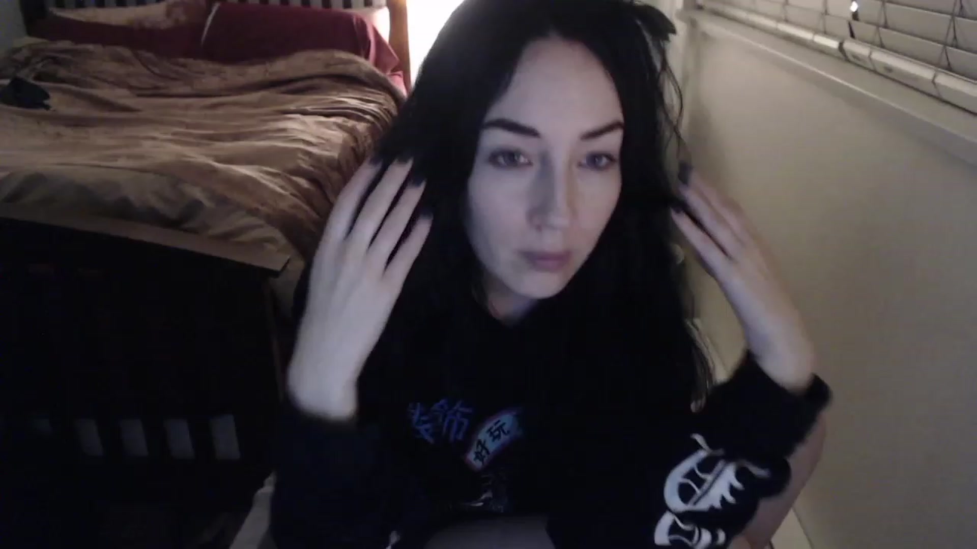 Gallery image thumbnail from AAAAAGHHHHHHH's myfreecams stream on, 02/17/2023, 04:50 image 2 of 20