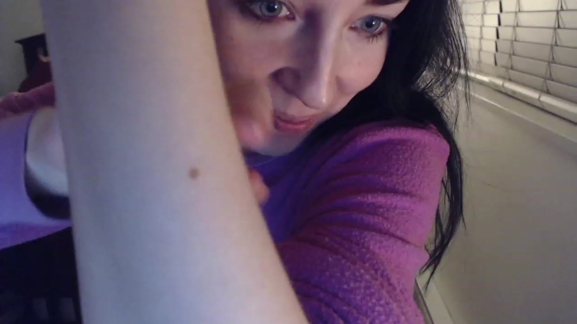 Gallery image thumbnail from AAAAAGHHHHHHH's myfreecams stream on, 03/01/2023, 04:46 image 5 of 20