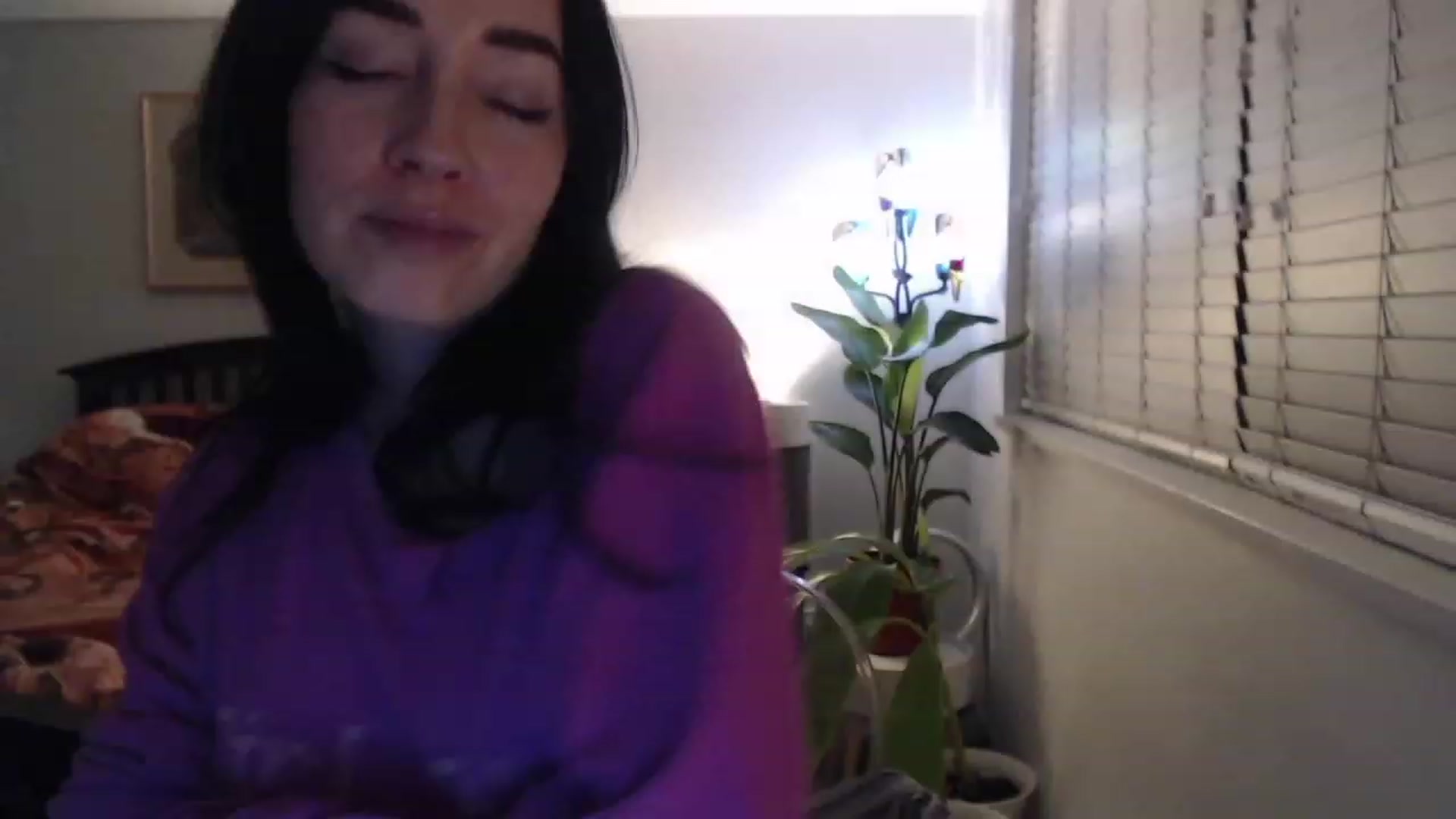 Gallery image thumbnail from AAAAAGHHHHHHH's myfreecams stream on, 03/10/2023, 04:49 image 11 of 20