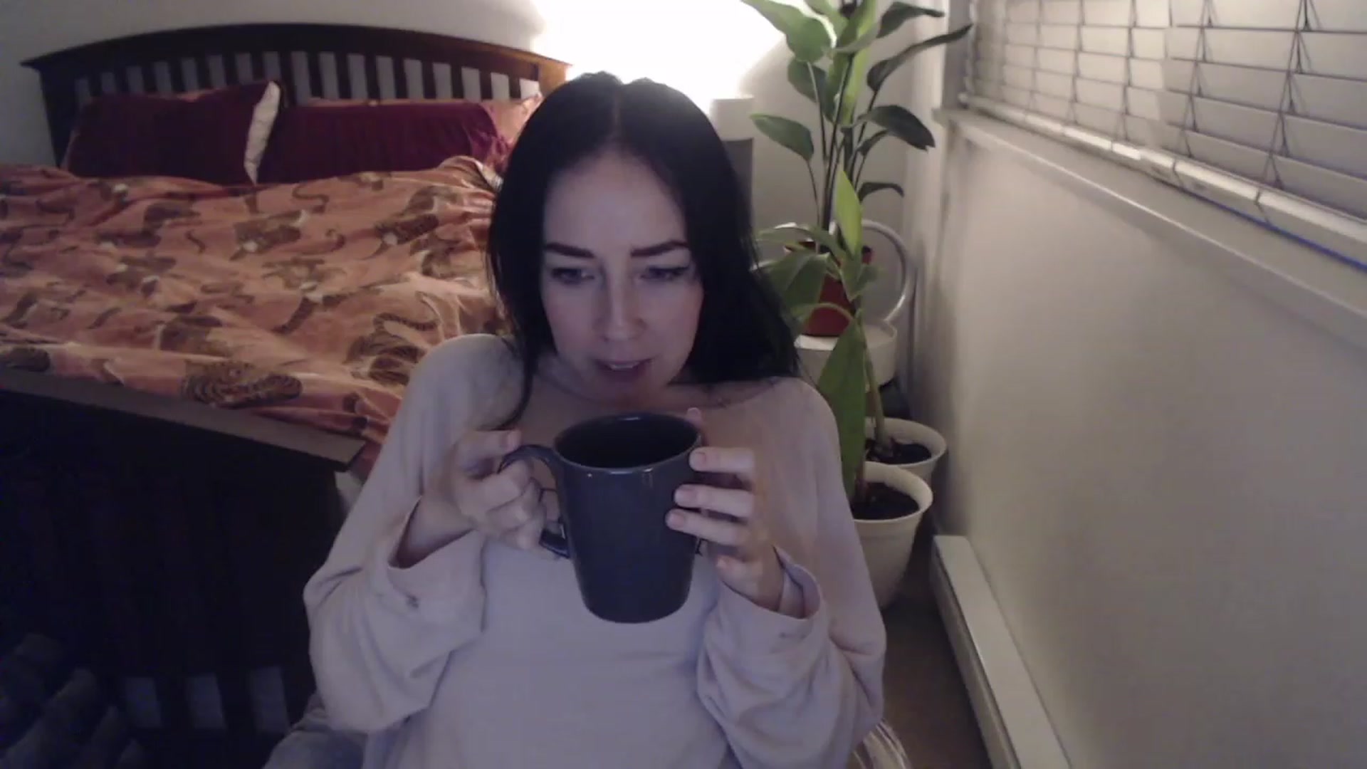 Gallery image thumbnail from AAAAAGHHHHHHH's myfreecams stream on, 03/13/2023, 04:47 image 5 of 20