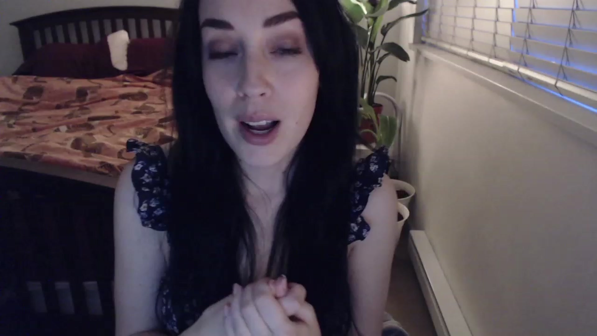 Gallery image thumbnail from AAAAAGHHHHHHH's myfreecams stream on, 03/24/2023, 02:46 image 4 of 20