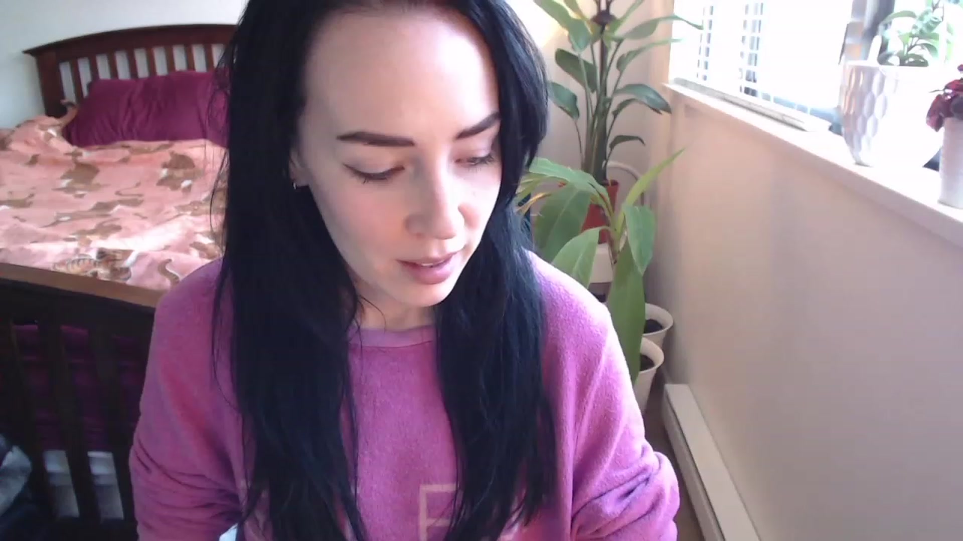 Gallery image thumbnail from AAAAAGHHHHHHH's myfreecams stream on, 04/17/2023, 02:45 image 12 of 20
