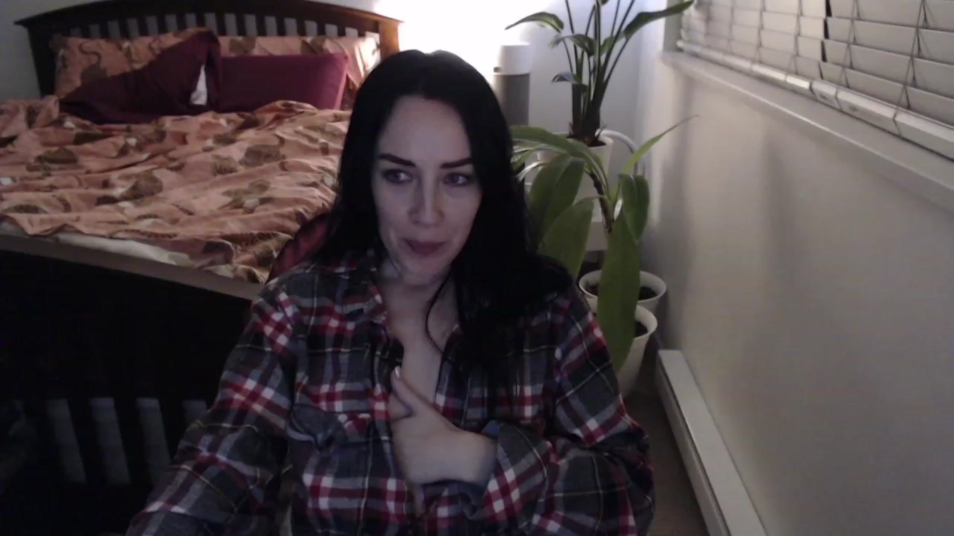 Gallery image thumbnail from AAAAAGHHHHHHH's myfreecams stream on, 04/18/2023, 04:54 image 9 of 20