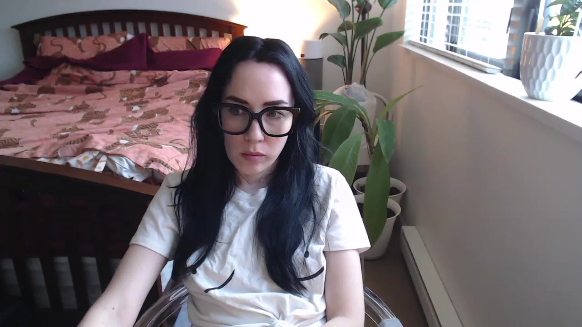Gallery image thumbnail from AAAAAGHHHHHHH's myfreecams stream on, 04/19/2023, 04:09 image 2 of 20