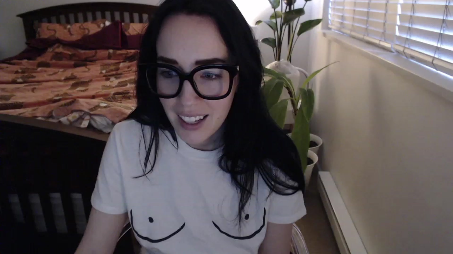 Gallery image thumbnail from AAAAAGHHHHHHH's myfreecams stream on, 04/19/2023, 04:09 image 9 of 20