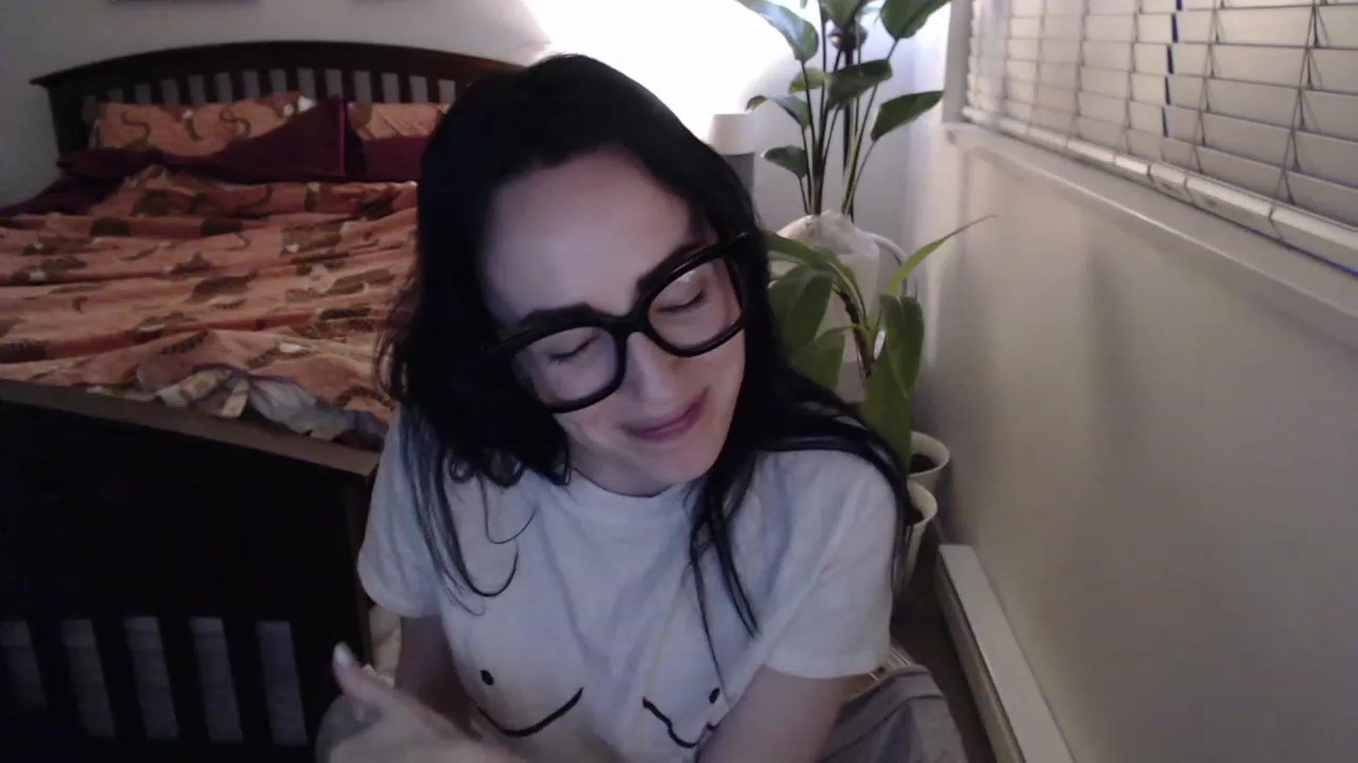 Gallery image thumbnail from AAAAAGHHHHHHH's myfreecams stream on, 04/19/2023, 04:09 image 16 of 20
