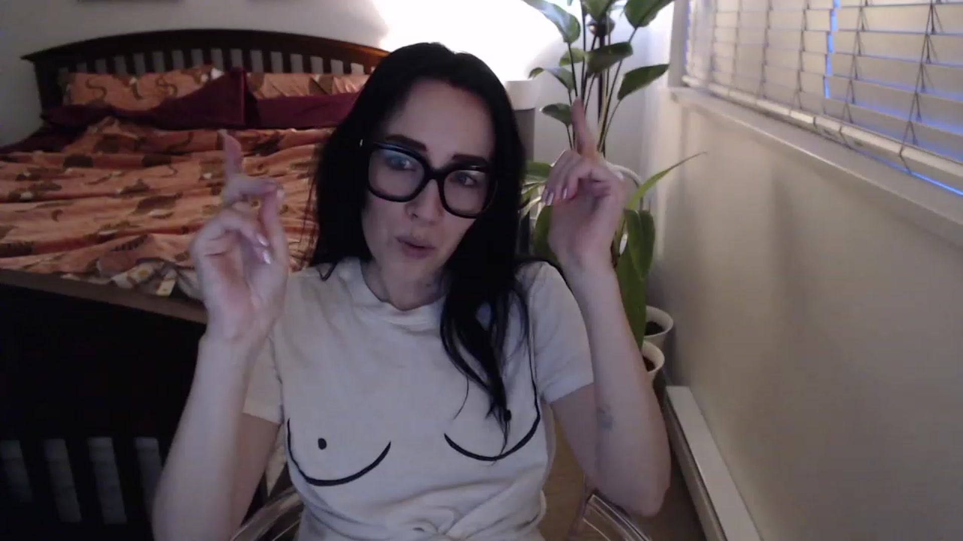 Gallery image thumbnail from AAAAAGHHHHHHH's myfreecams stream on, 04/19/2023, 04:09 image 12 of 20