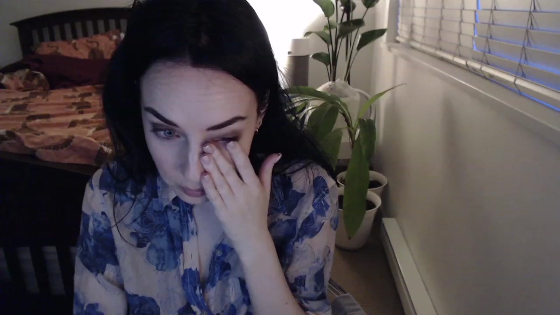 Gallery image thumbnail from AAAAAGHHHHHHH's myfreecams stream on, 04/20/2023, 04:14 image 14 of 20