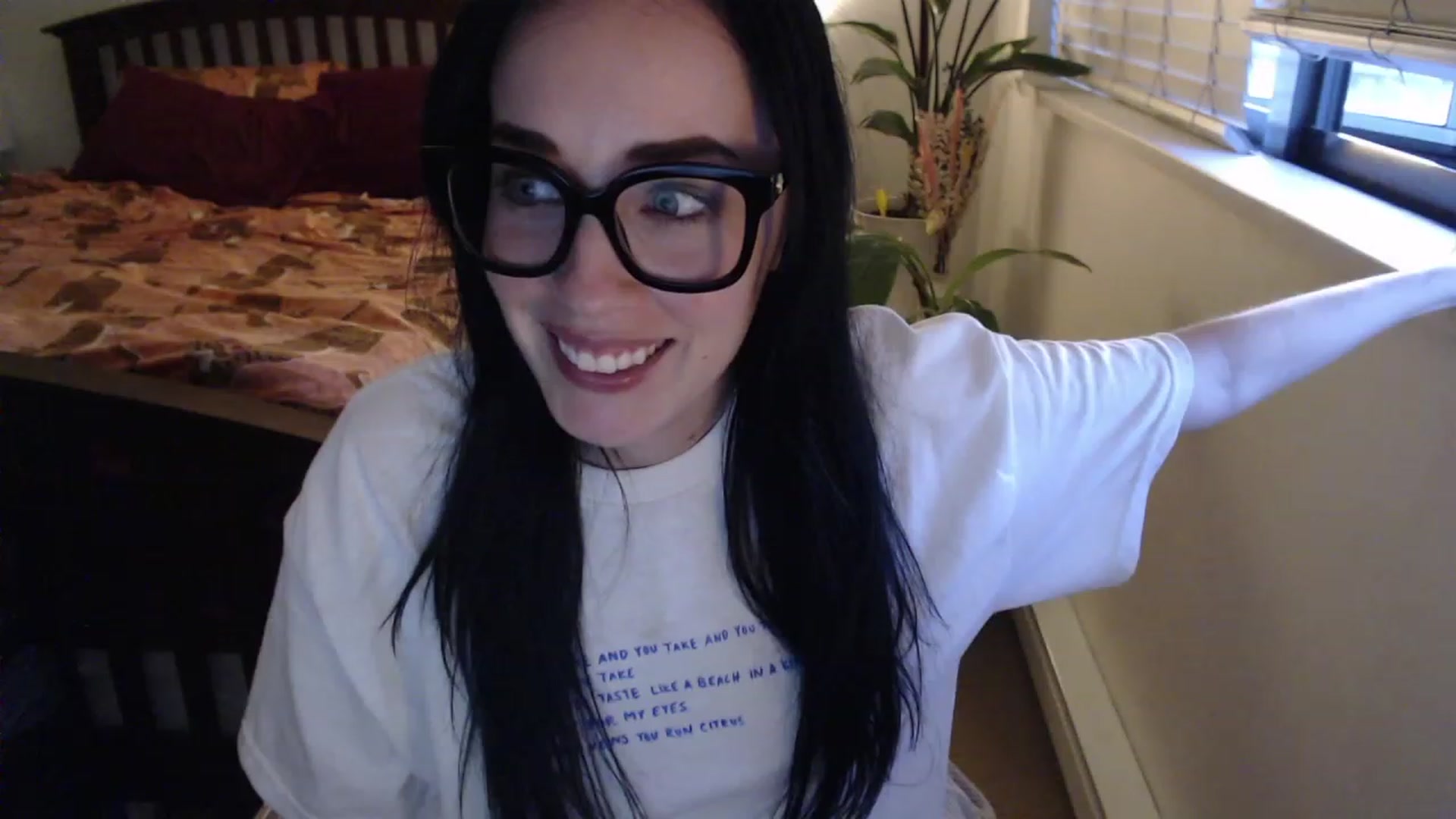 Gallery image thumbnail from AAAAAGHHHHHHH's myfreecams stream on, 05/19/2023, 04:31 image 8 of 20