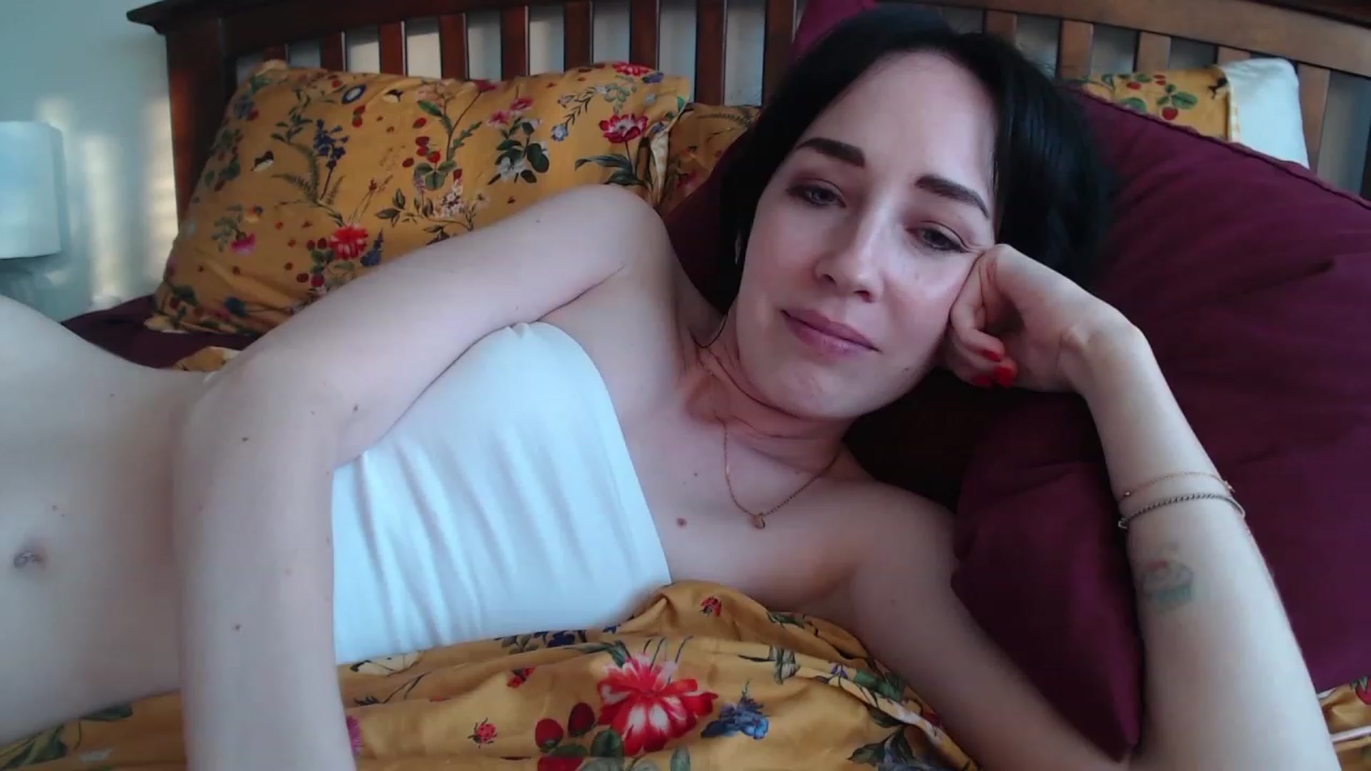 Gallery image thumbnail from AAAAAGHHHHHHH's myfreecams stream on, 06/24/2023, 03:35 image 17 of 20