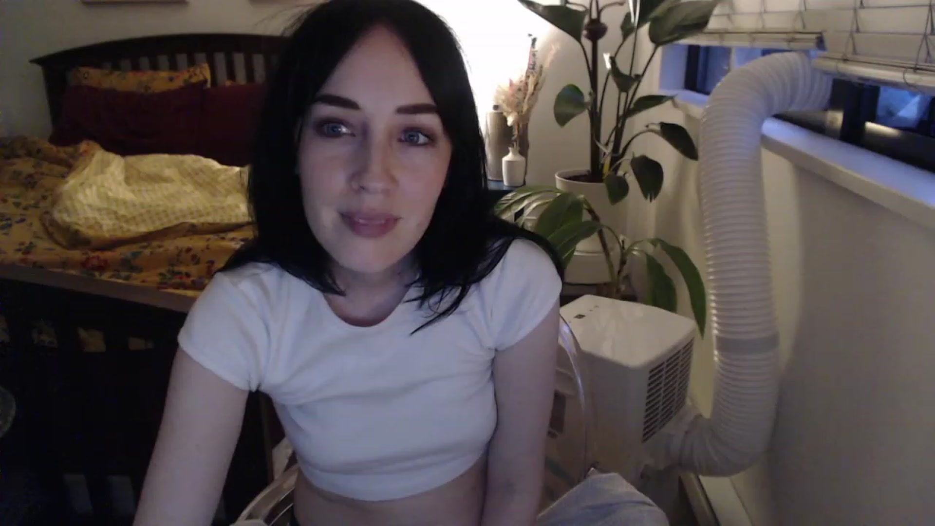 Gallery image thumbnail from AAAAAGHHHHHHH's myfreecams stream on, 07/07/2023, 05:03 image 15 of 20