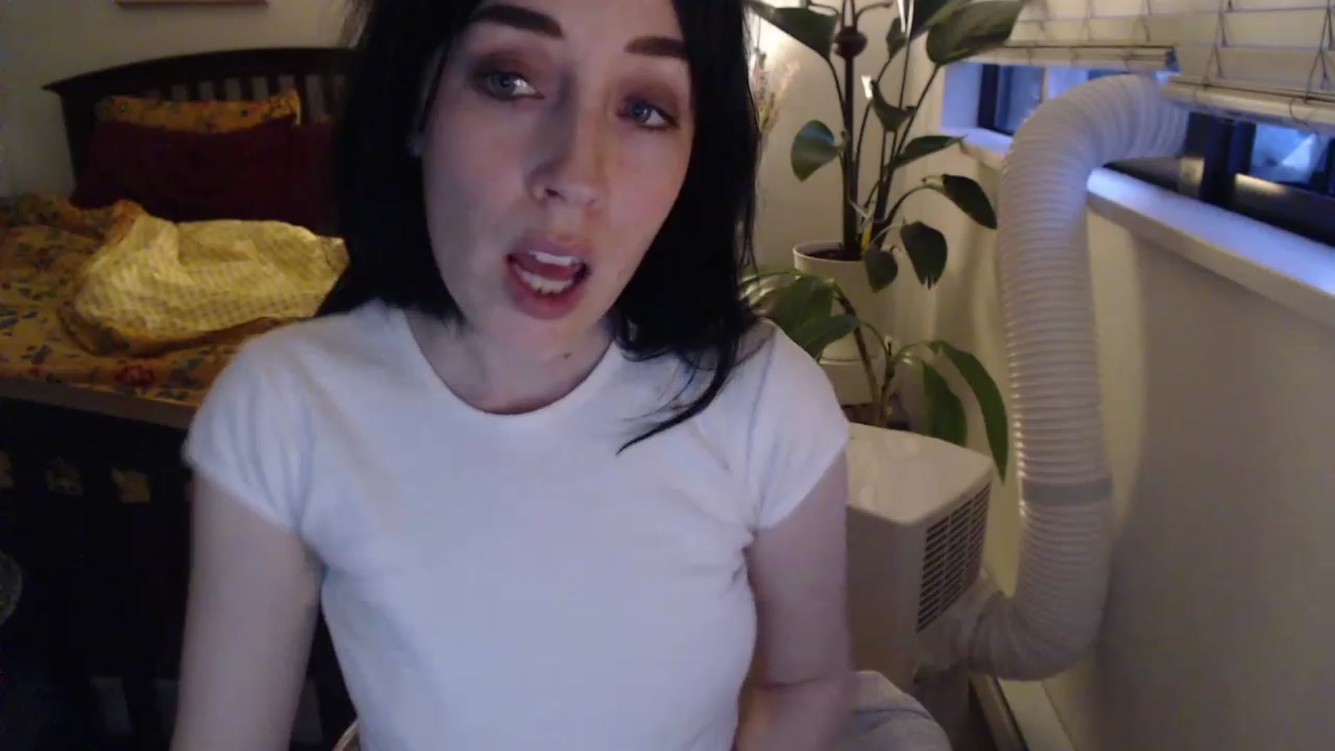 Gallery image thumbnail from AAAAAGHHHHHHH's myfreecams stream on, 07/07/2023, 05:03 image 13 of 20