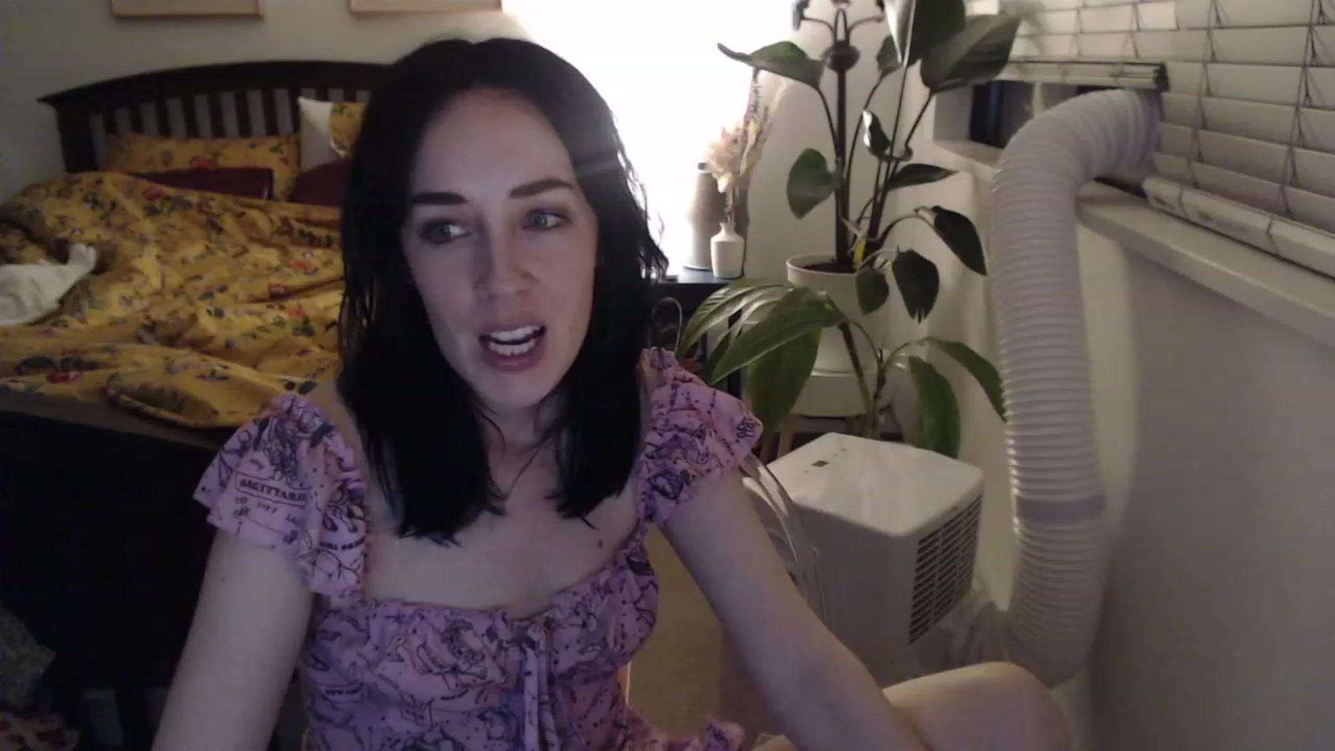 Gallery image thumbnail from AAAAAGHHHHHHH's myfreecams stream on, 07/19/2023, 05:45 image 15 of 20