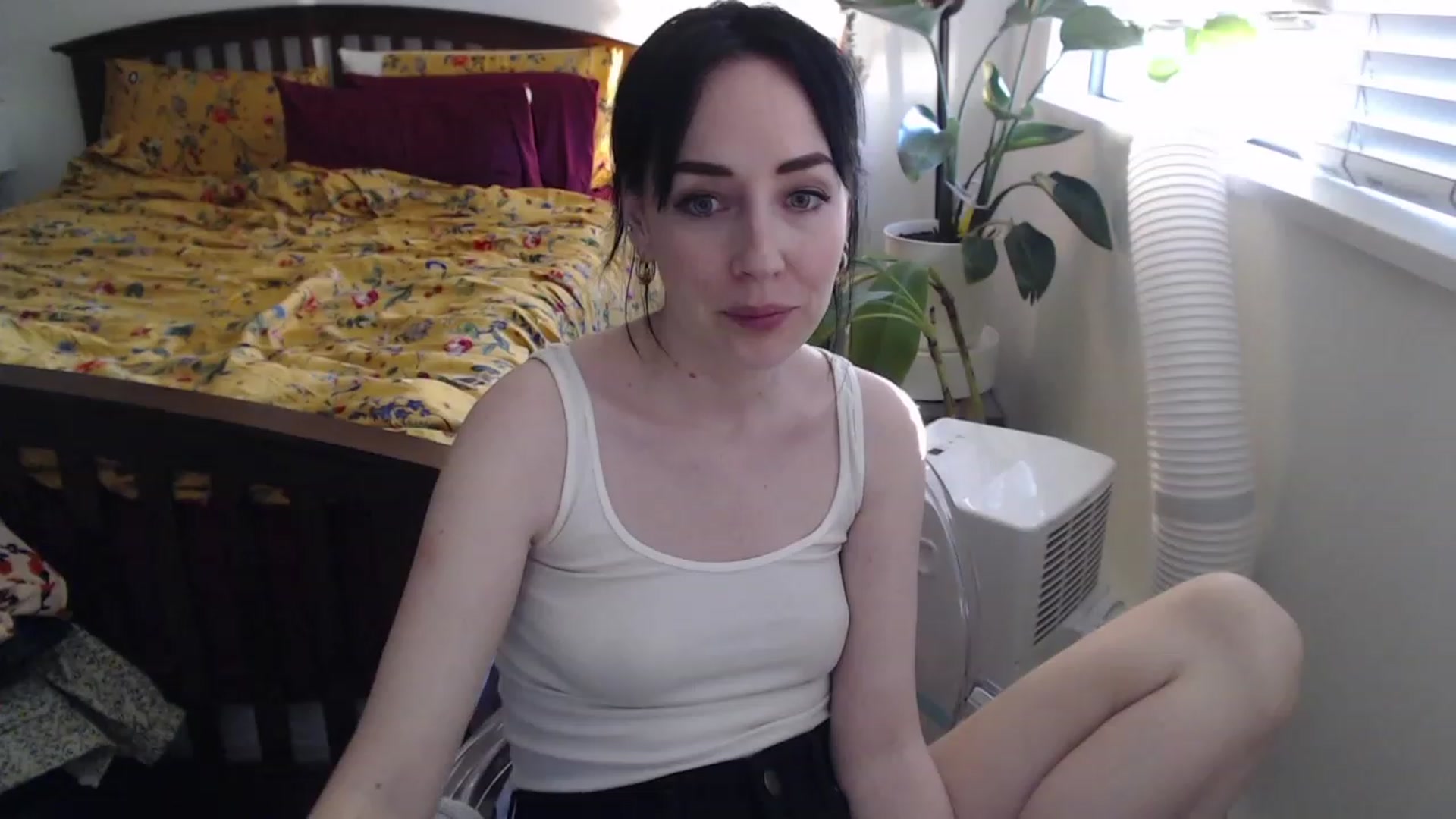 Gallery image thumbnail from AAAAAGHHHHHHH's myfreecams stream on, 07/28/2023, 05:19 image 10 of 20