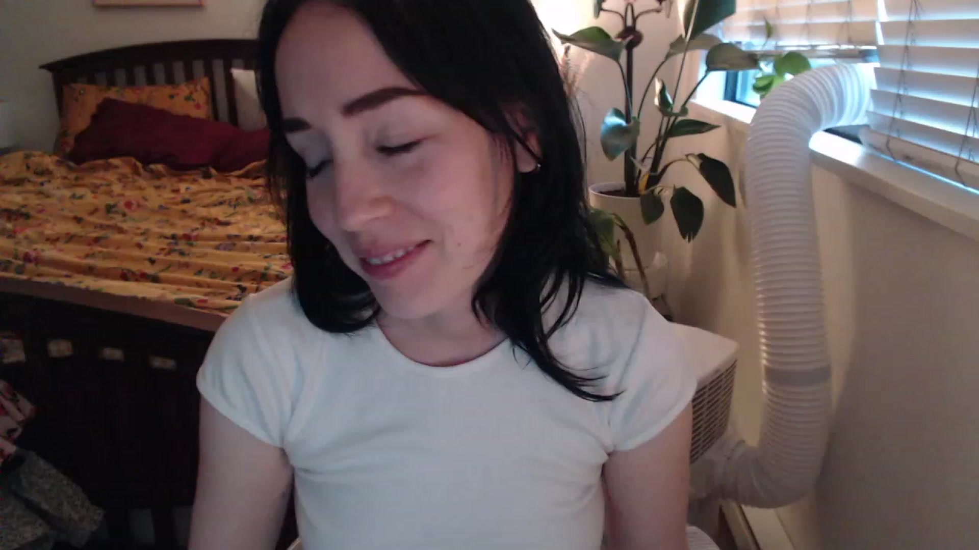 Gallery image thumbnail from AAAAAGHHHHHHH's myfreecams stream on, 08/01/2023, 03:55 image 18 of 20
