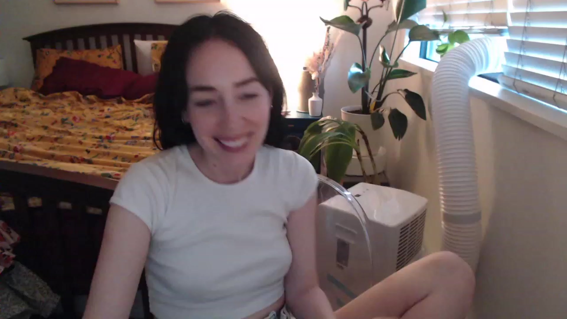 Gallery image thumbnail from AAAAAGHHHHHHH's myfreecams stream on, 08/01/2023, 03:55 image 13 of 20