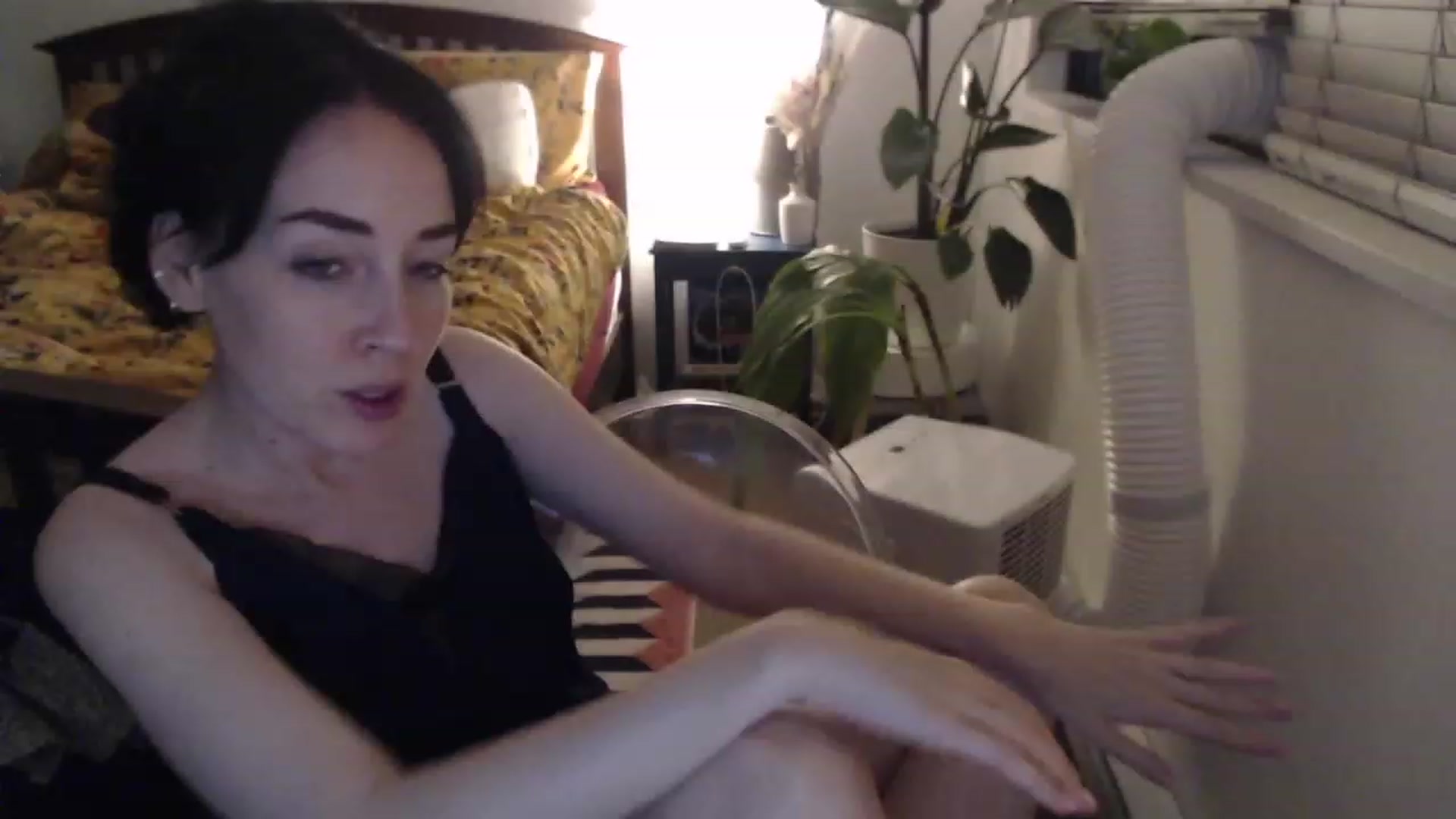 Gallery image thumbnail from AAAAAGHHHHHHH's myfreecams stream on, 08/03/2023, 05:00 image 6 of 20