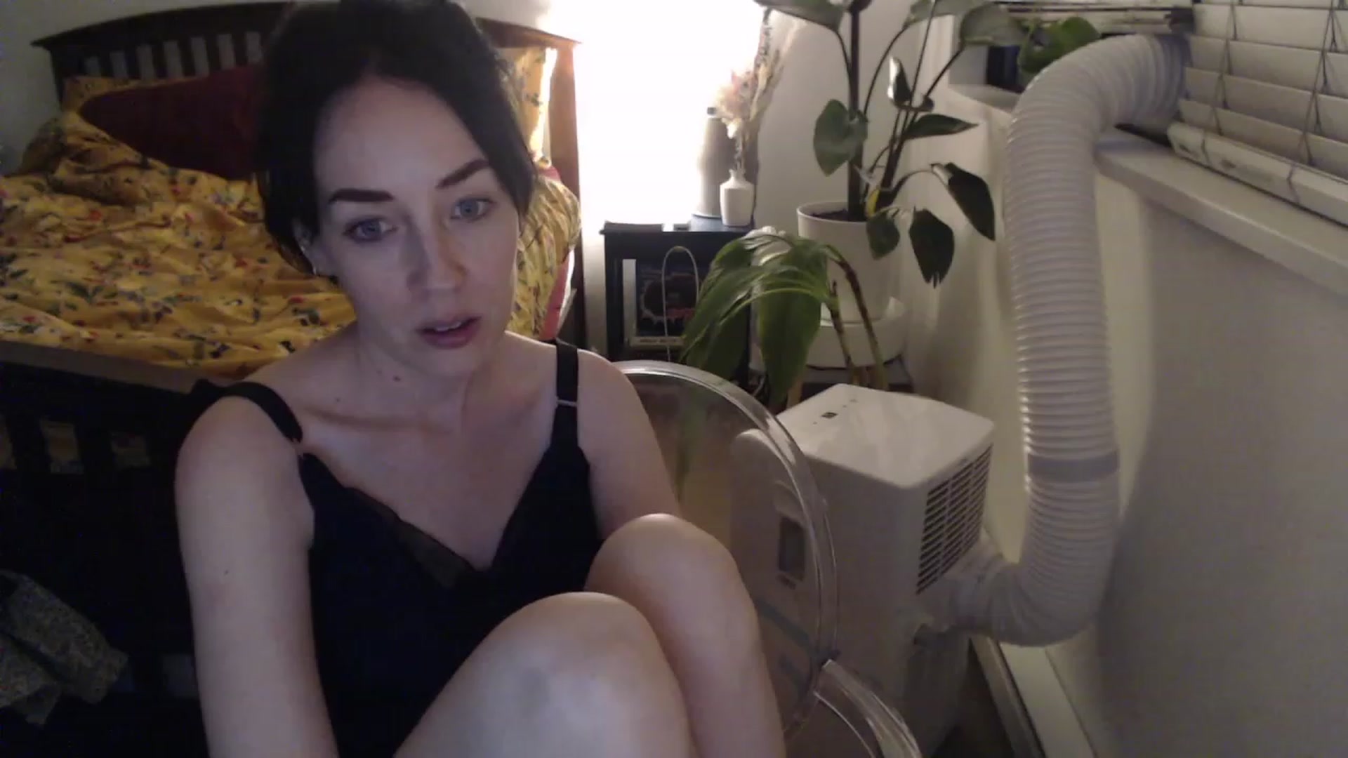 Gallery image thumbnail from AAAAAGHHHHHHH's myfreecams stream on, 08/03/2023, 05:00 image 4 of 20