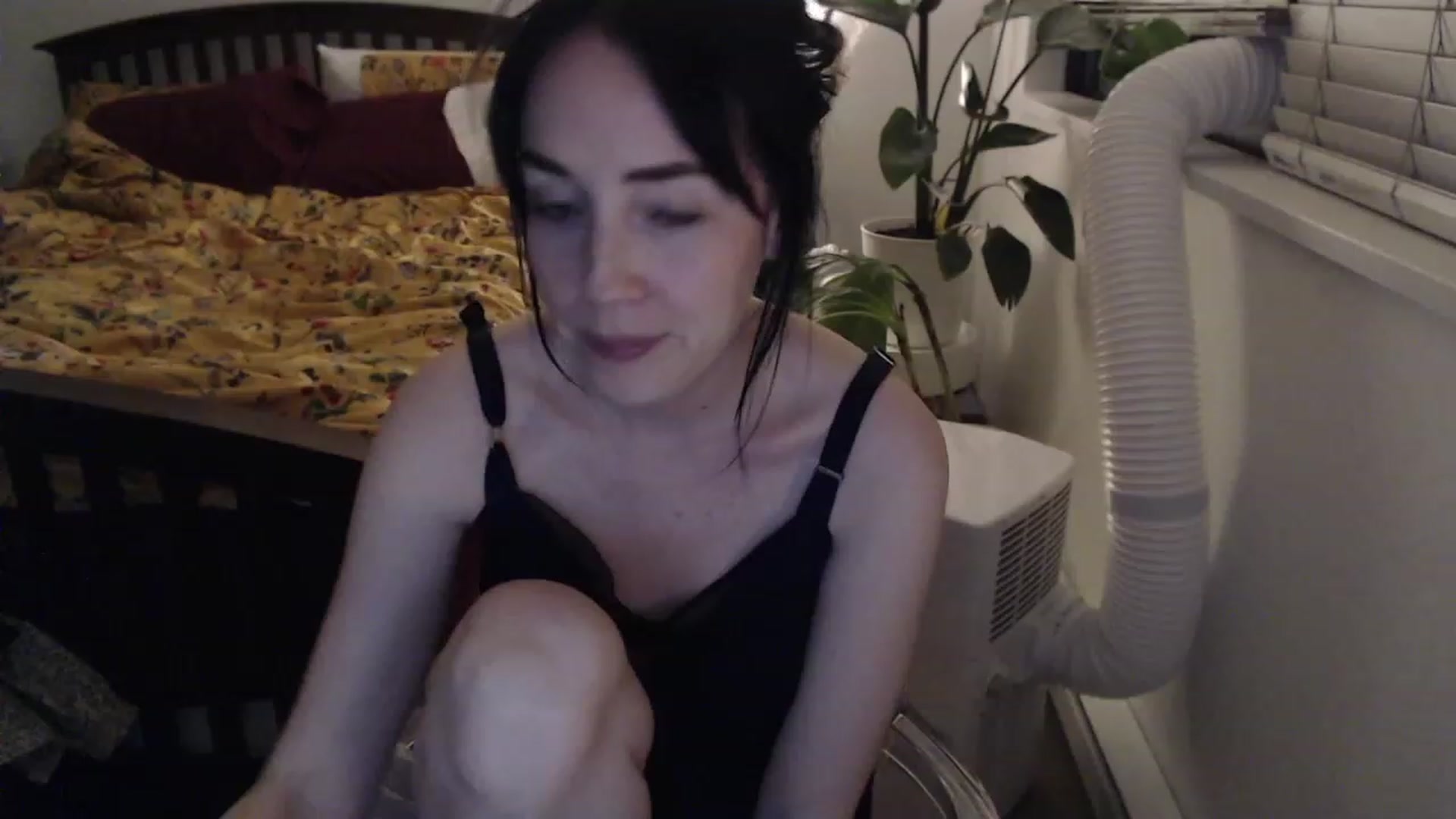 Gallery image thumbnail from AAAAAGHHHHHHH's myfreecams stream on, 08/03/2023, 05:00 image 10 of 20