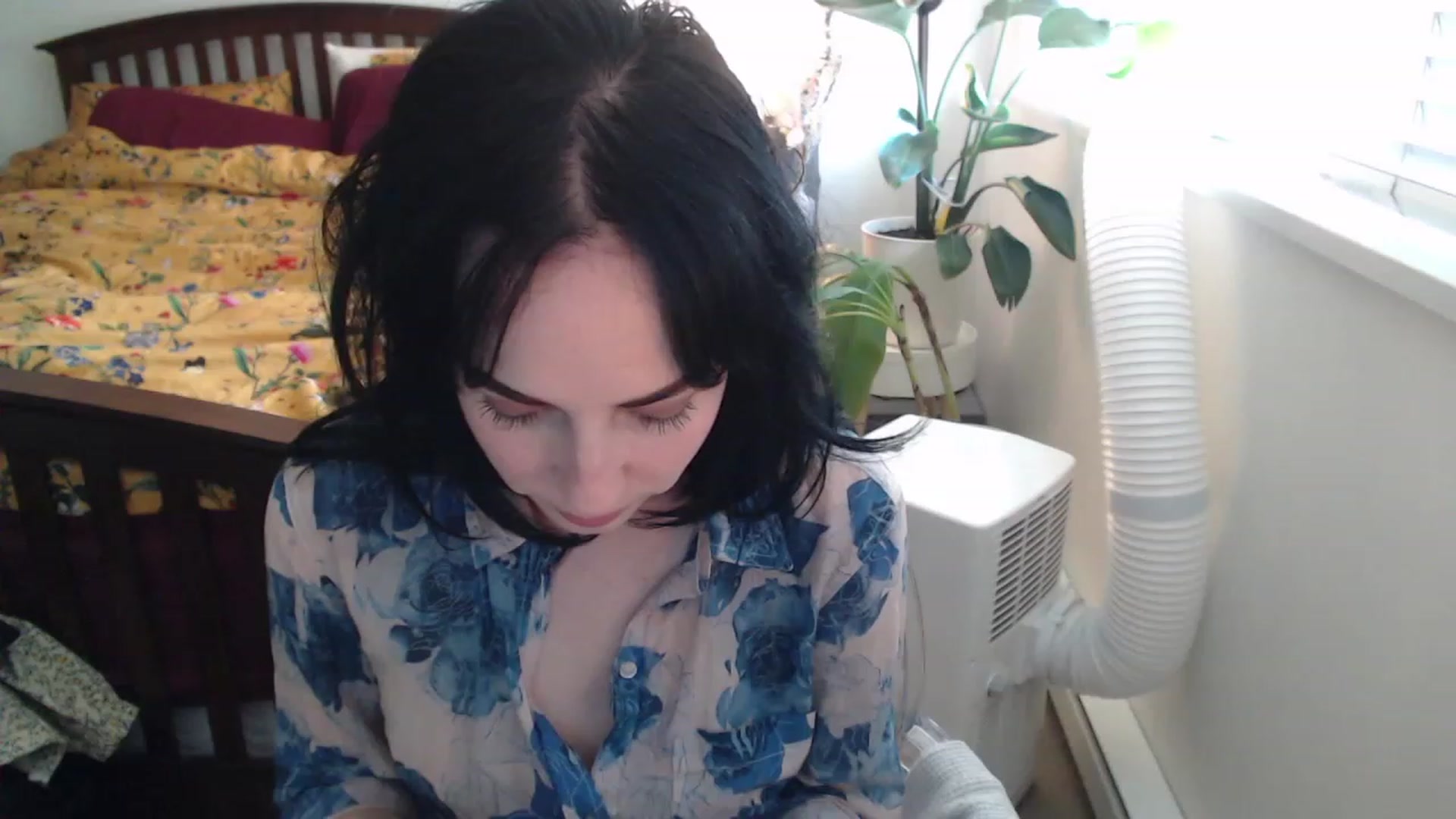 Gallery image thumbnail from AAAAAGHHHHHHH's myfreecams stream on, 08/04/2023, 02:47 image 20 of 20