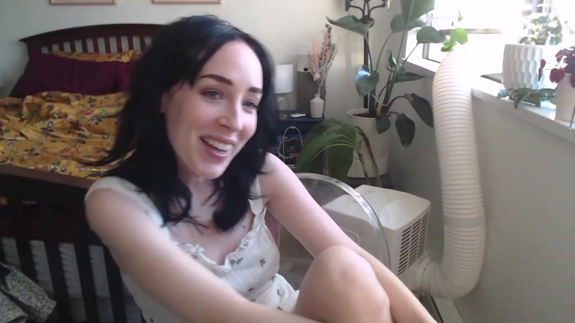 Gallery image thumbnail from AAAAAGHHHHHHH's myfreecams stream on, 08/05/2023, 05:25 image 5 of 20