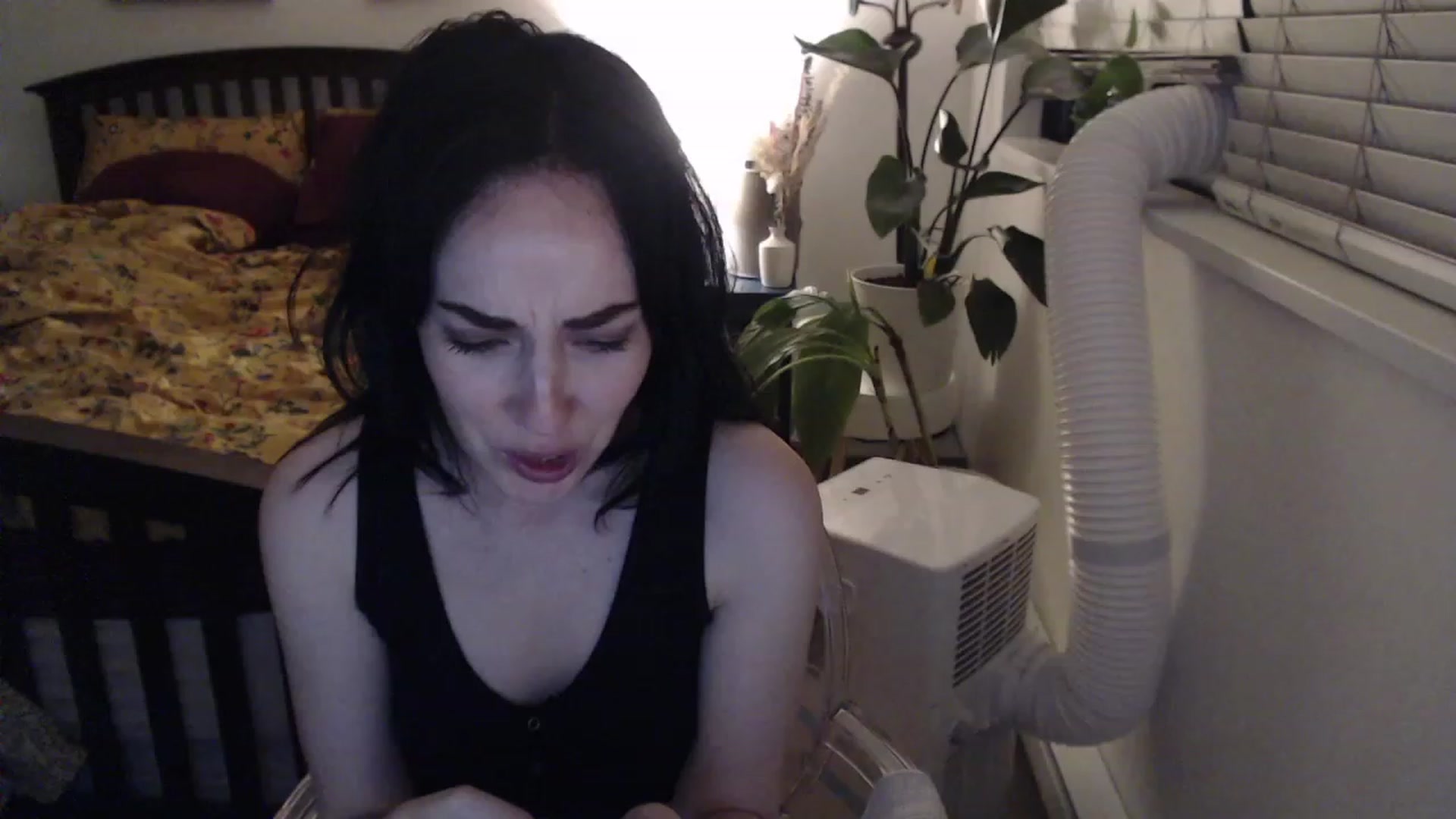 Gallery image thumbnail from AAAAAGHHHHHHH's myfreecams stream on, 08/10/2023, 04:46 image 12 of 20