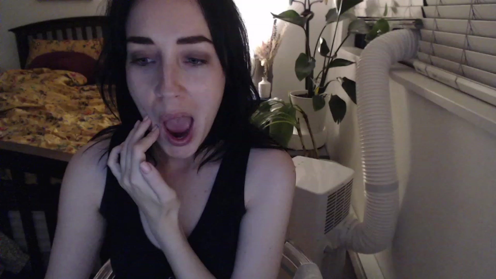 Gallery image thumbnail from AAAAAGHHHHHHH's myfreecams stream on, 08/10/2023, 04:46 image 14 of 20