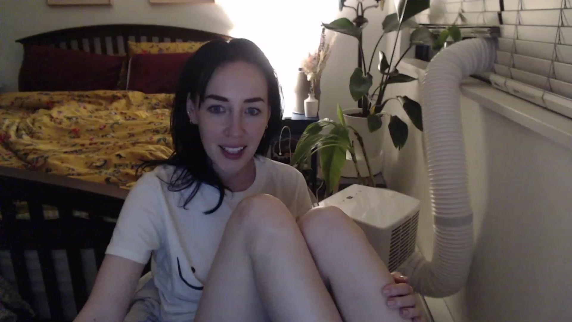 Gallery image thumbnail from AAAAAGHHHHHHH's myfreecams stream on, 08/15/2023, 05:00 image 16 of 20