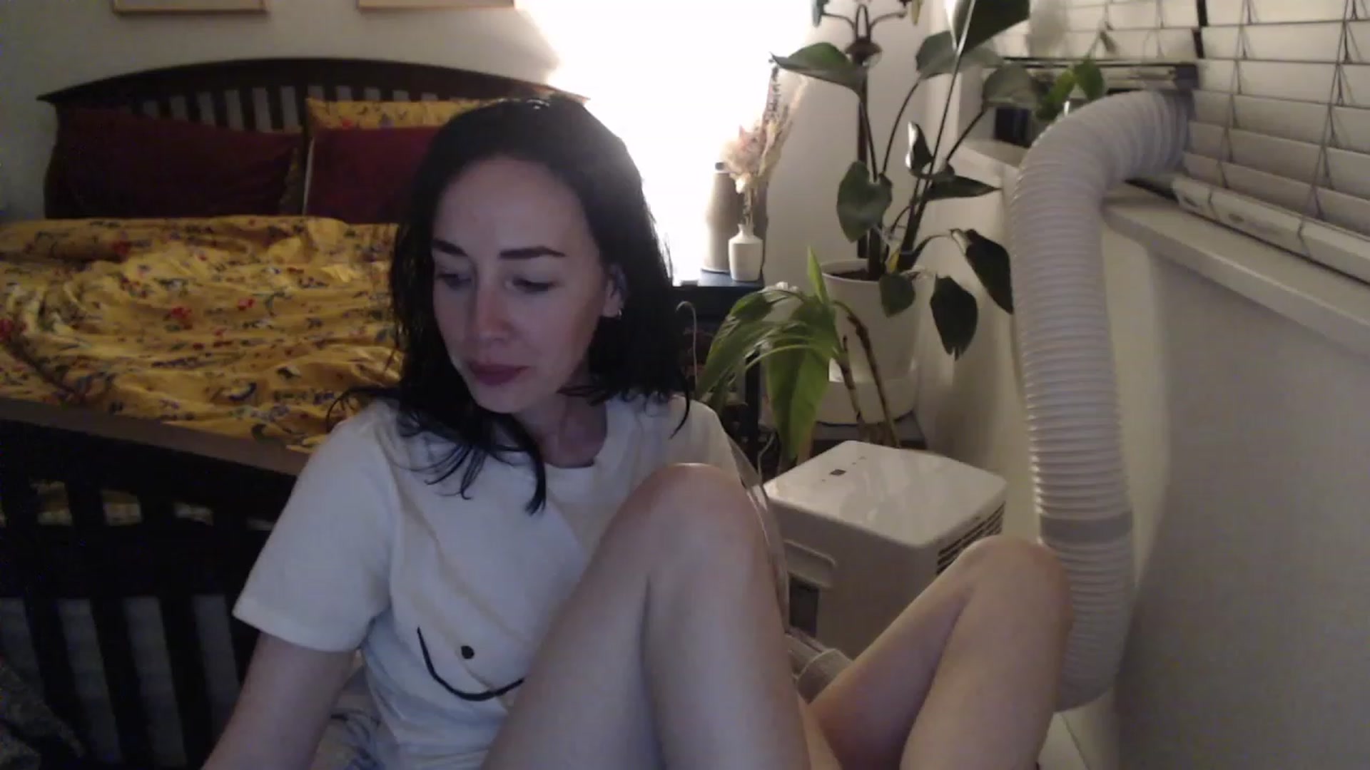 Gallery image thumbnail from AAAAAGHHHHHHH's myfreecams stream on, 08/15/2023, 05:00 image 17 of 20