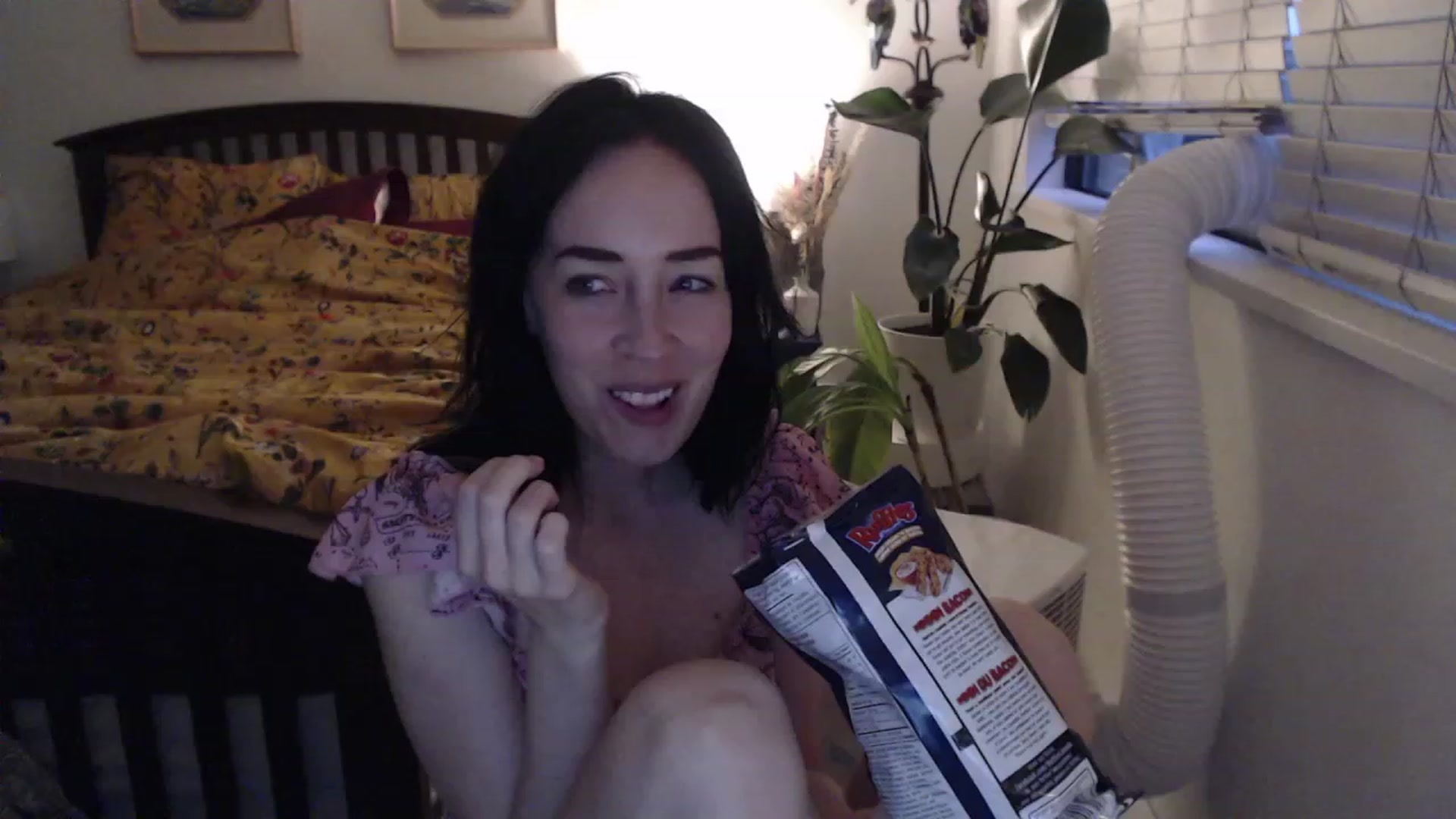 Gallery image thumbnail from AAAAAGHHHHHHH's myfreecams stream on, 08/20/2023, 04:51 image 1 of 20