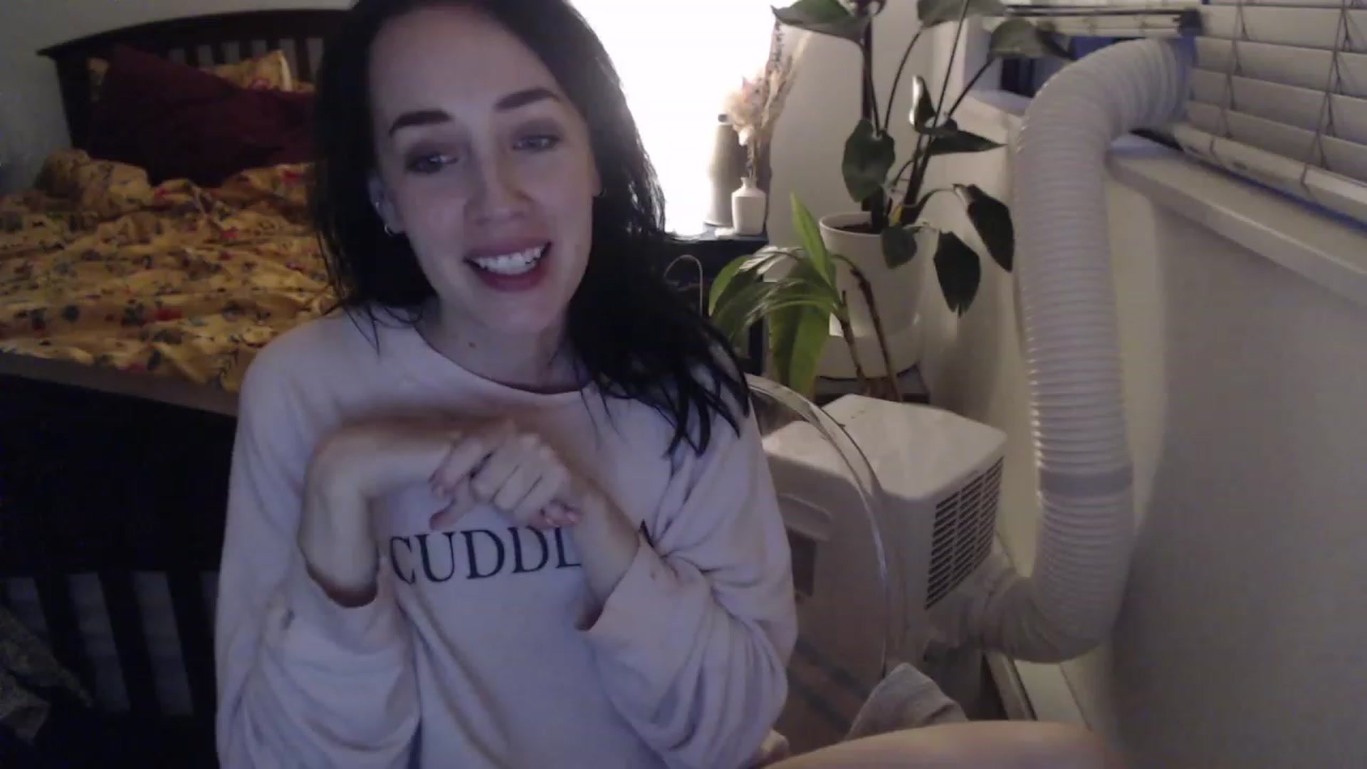 Gallery image thumbnail from AAAAAGHHHHHHH's myfreecams stream on, 08/21/2023, 04:31 image 5 of 20