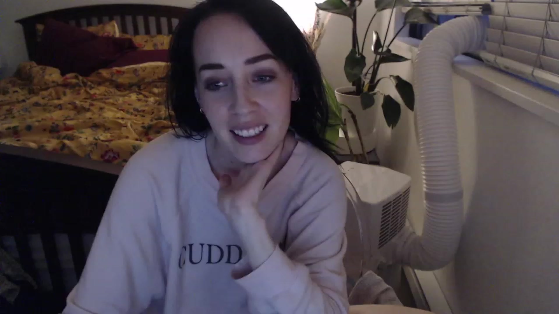 Gallery image thumbnail from AAAAAGHHHHHHH's myfreecams stream on, 08/21/2023, 04:31 image 4 of 20
