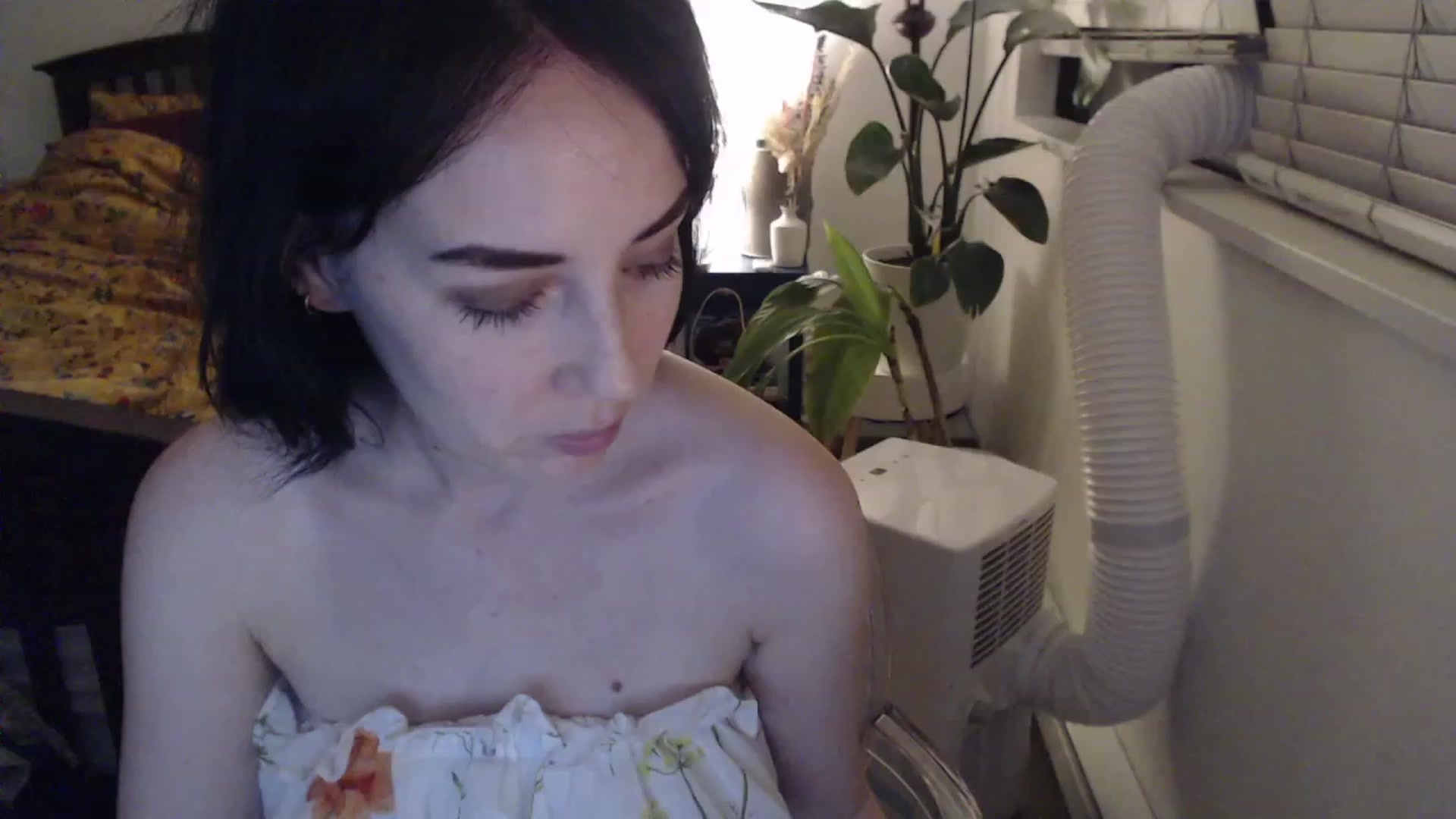 Gallery image thumbnail from AAAAAGHHHHHHH's myfreecams stream on, 08/25/2023, 04:32 image 15 of 20