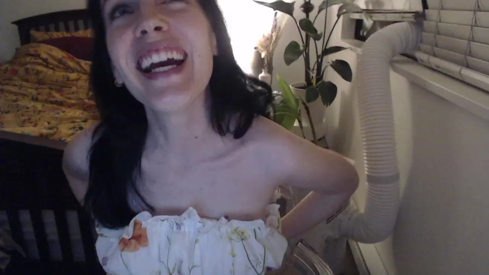 Gallery image thumbnail from AAAAAGHHHHHHH's myfreecams stream on, 08/25/2023, 04:32 image 10 of 20