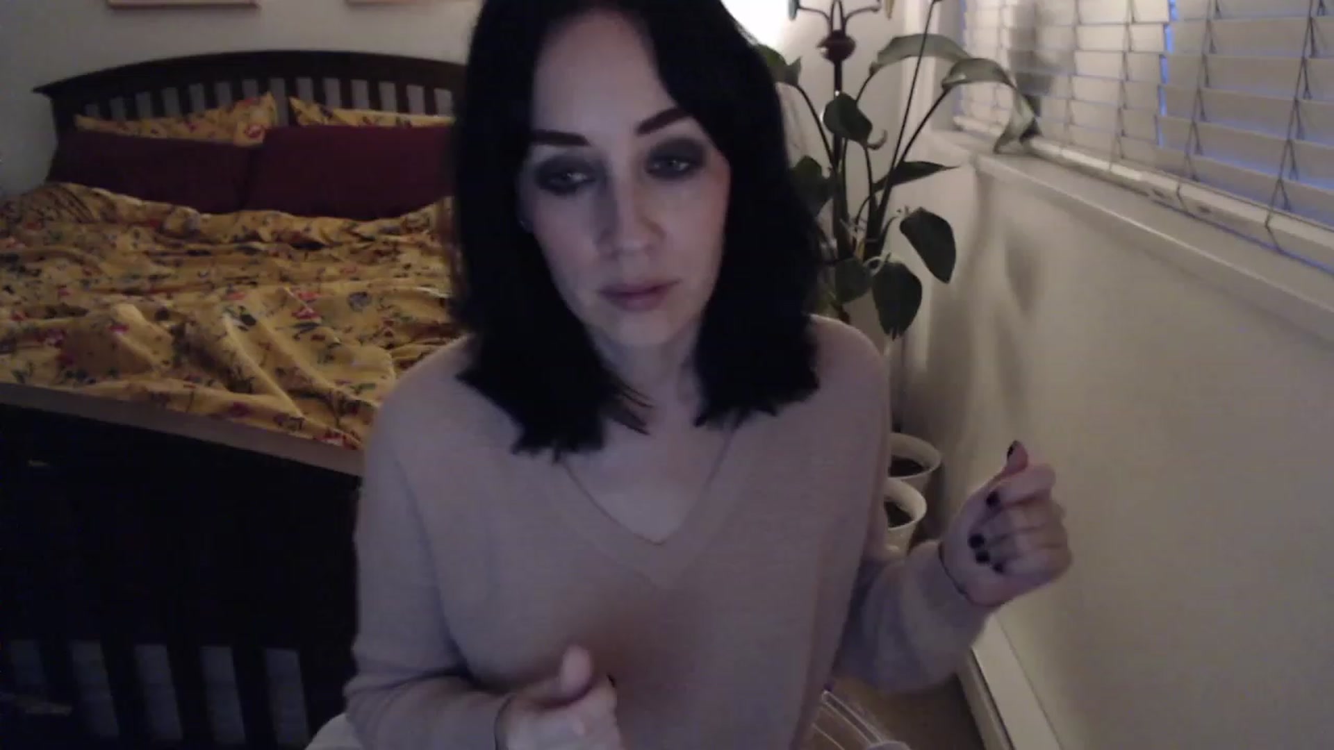 Gallery image thumbnail from AAAAAGHHHHHHH's myfreecams stream on, 10/04/2023, 04:33 image 3 of 20