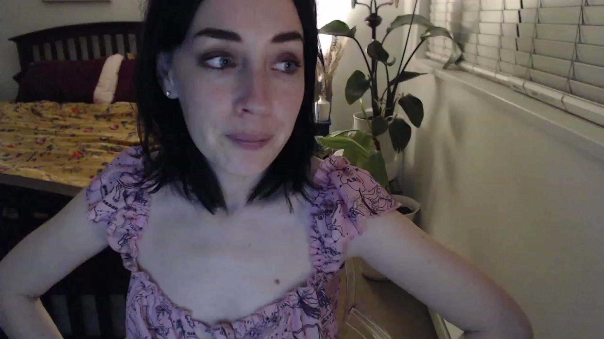 Gallery image thumbnail from AAAAAGHHHHHHH's myfreecams stream on, 10/17/2023, 04:26 image 3 of 20