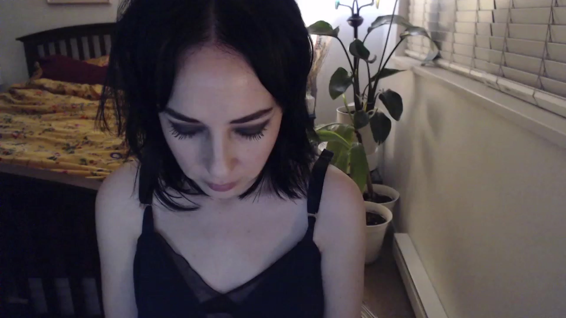 Gallery image thumbnail from AAAAAGHHHHHHH's myfreecams stream on, 10/18/2023, 02:42 image 4 of 20