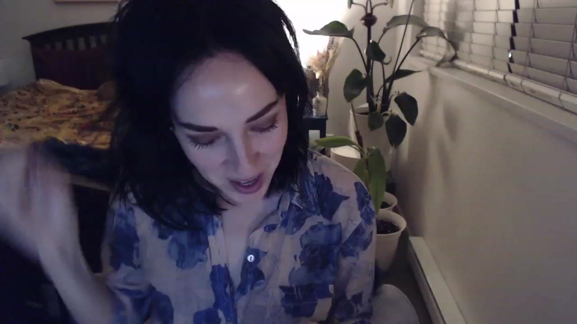 Gallery image thumbnail from AAAAAGHHHHHHH's myfreecams stream on, 10/21/2023, 04:24 image 7 of 20