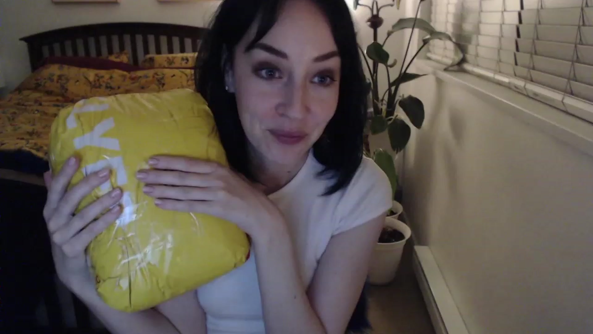 Gallery image thumbnail from AAAAAGHHHHHHH's myfreecams stream on, 11/12/2023, 04:21 image 9 of 20