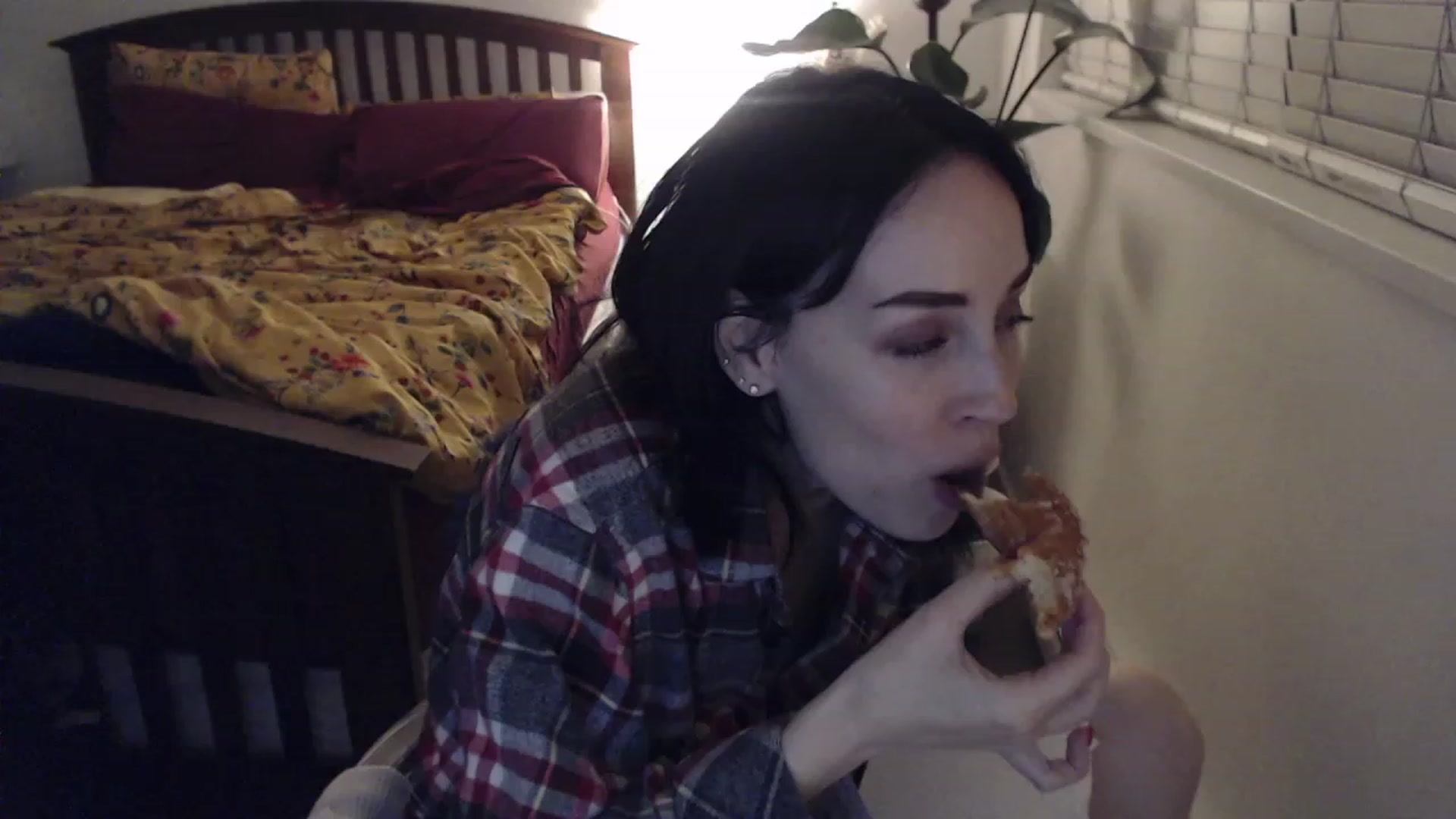 Gallery image thumbnail from AAAAAGHHHHHHH's myfreecams stream on, 11/30/2023, 04:38 image 8 of 20
