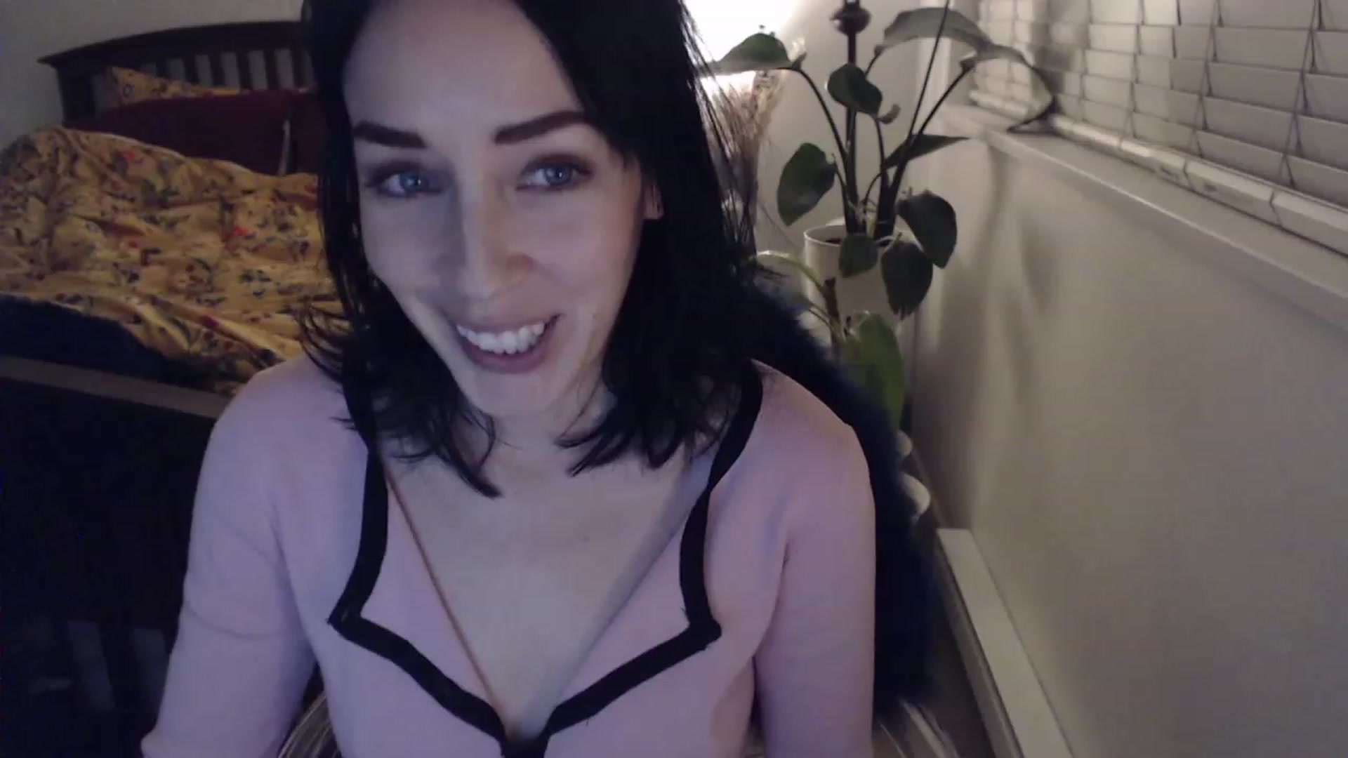 Gallery image thumbnail from AAAAAGHHHHHHH's myfreecams stream on, 12/02/2023, 04:34 image 15 of 20