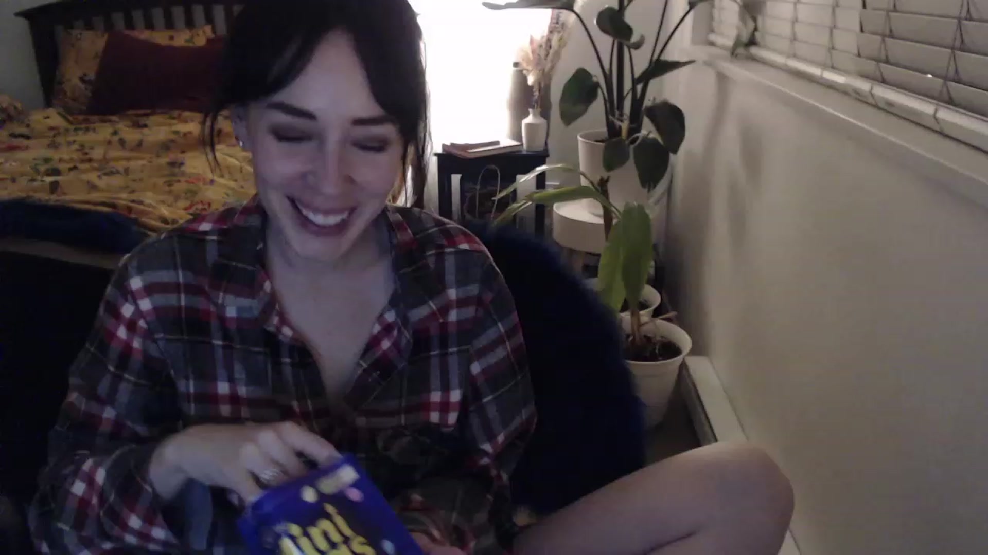 Gallery image thumbnail from AAAAAGHHHHHHH's myfreecams stream on, 12/28/2023, 05:54 image 6 of 20