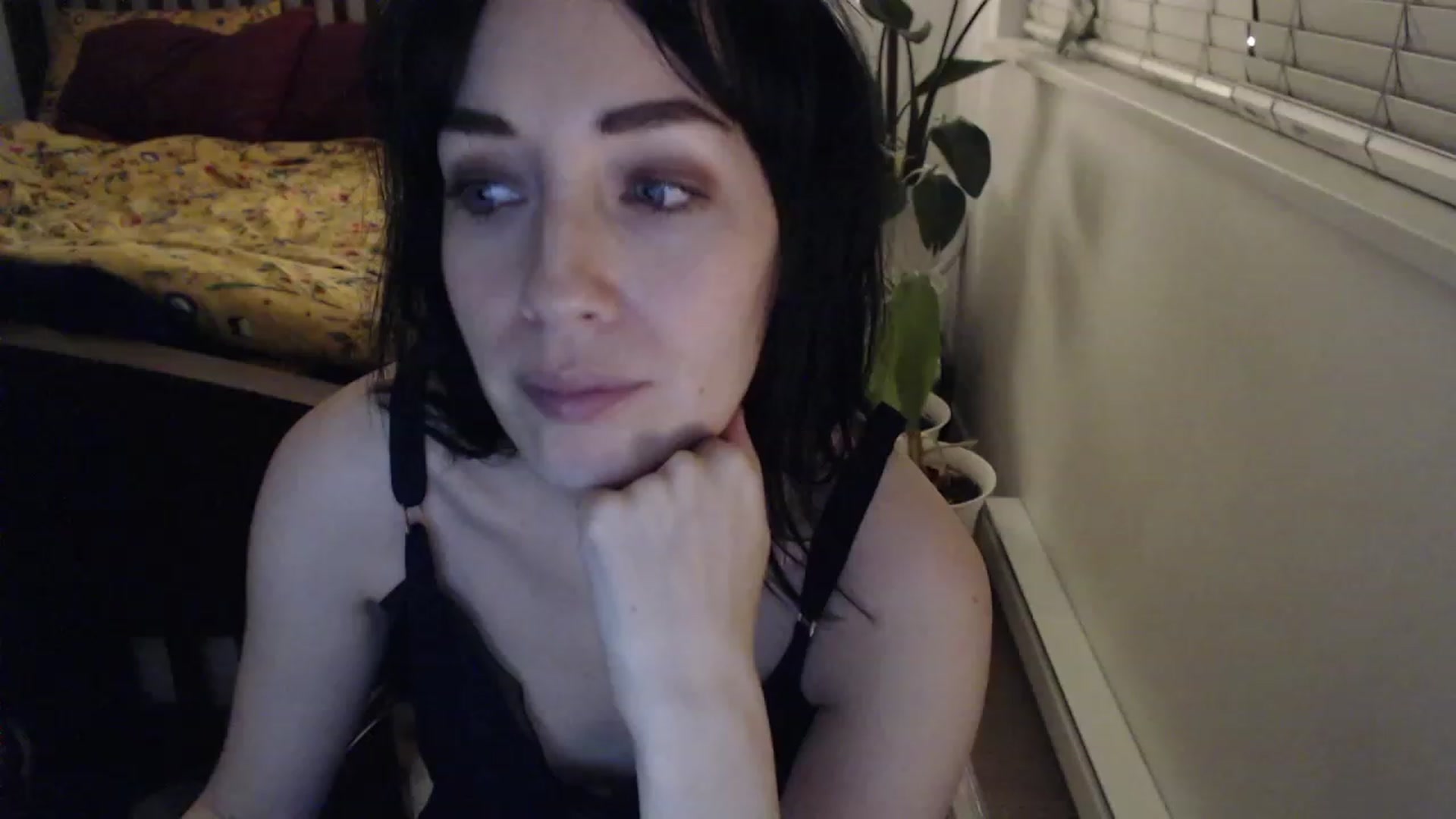 Gallery image thumbnail from AAAAAGHHHHHHH's myfreecams stream on, 12/30/2023, 04:34 image 15 of 20