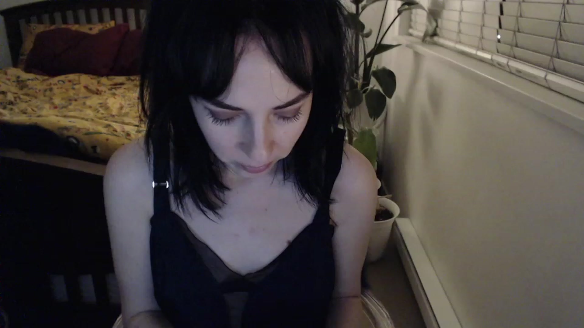 Gallery image thumbnail from AAAAAGHHHHHHH's myfreecams stream on, 12/30/2023, 04:34 image 2 of 20