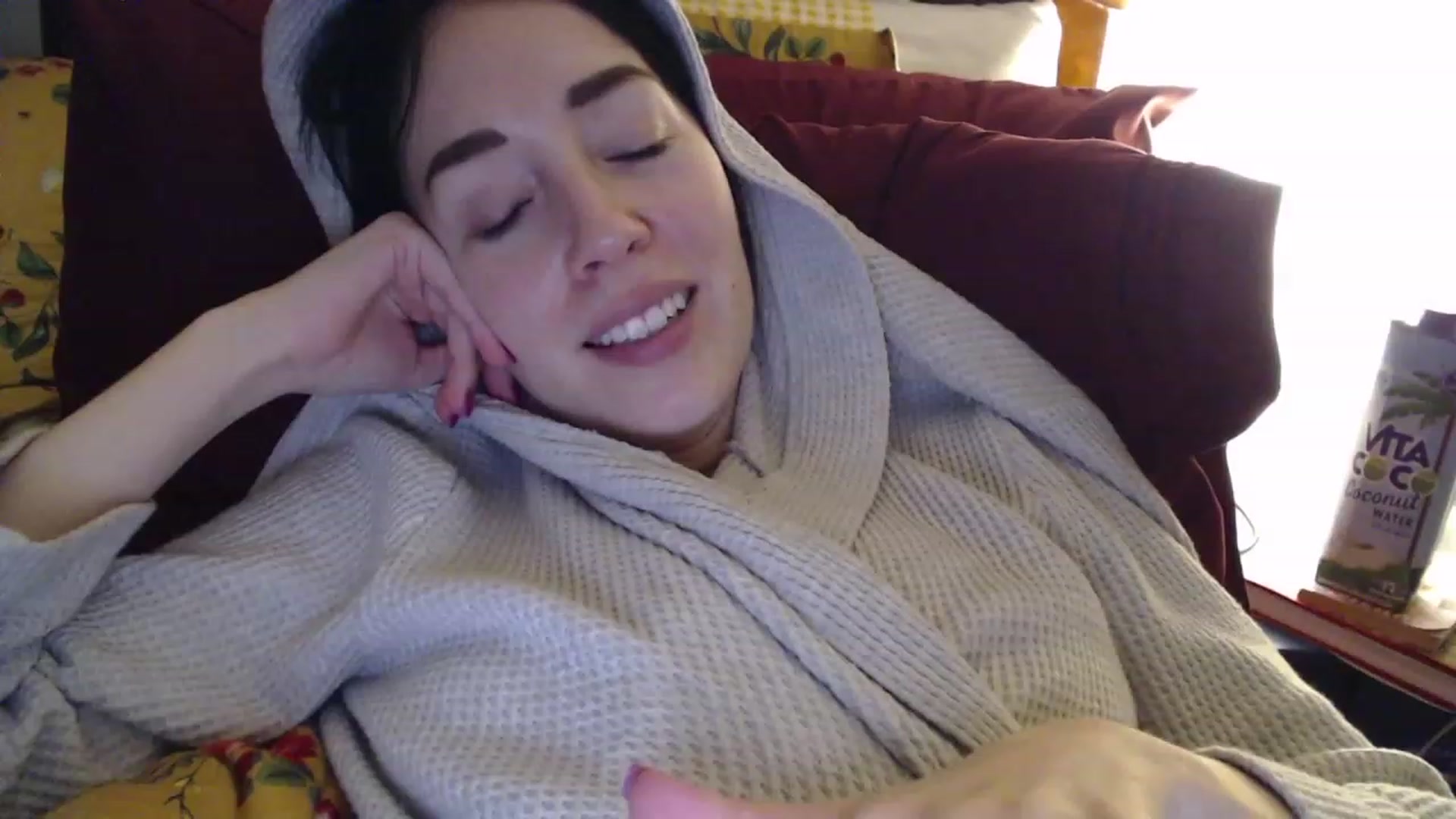 Gallery image thumbnail from AAAAAGHHHHHHH's myfreecams stream on, 01/16/2024, 04:32 image 18 of 20