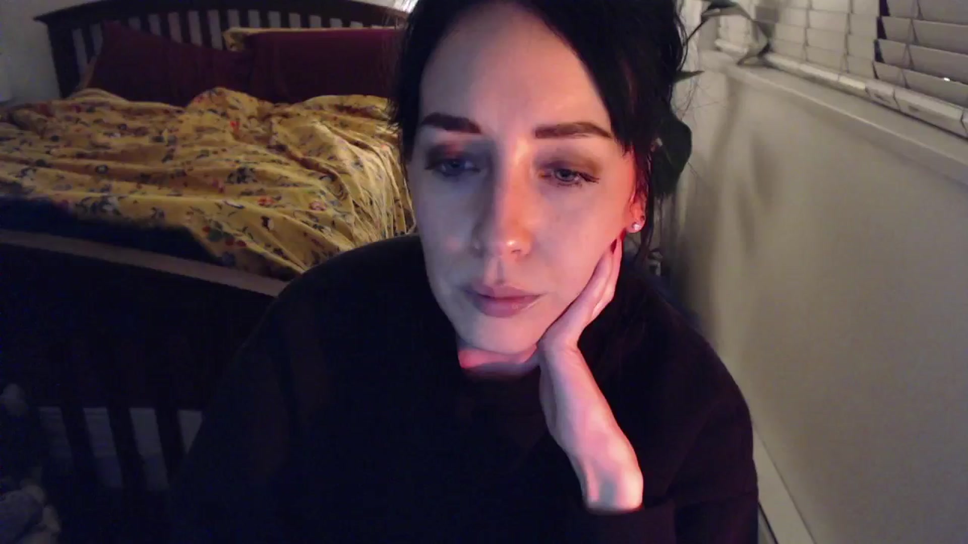 Gallery image thumbnail from AAAAAGHHHHHHH's myfreecams stream on, 01/17/2024, 05:59 image 14 of 20