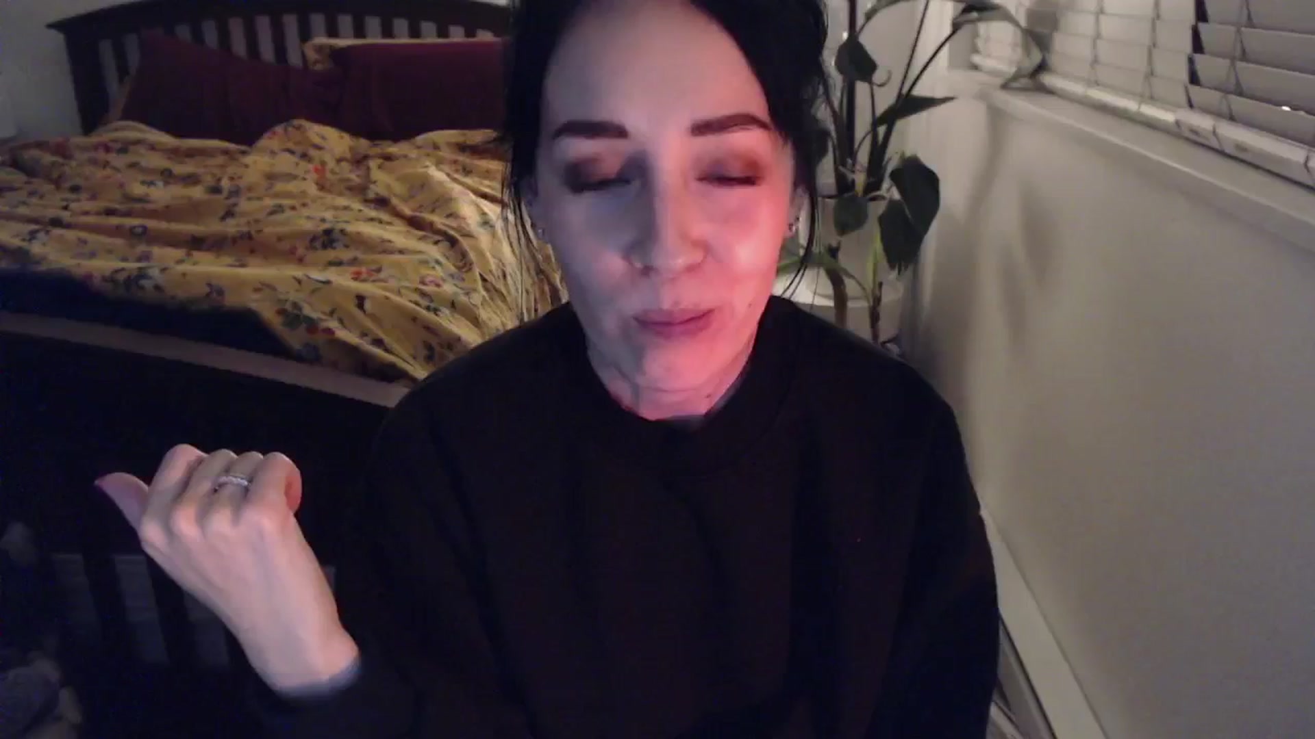 Gallery image thumbnail from AAAAAGHHHHHHH's myfreecams stream on, 01/17/2024, 05:59 image 5 of 20